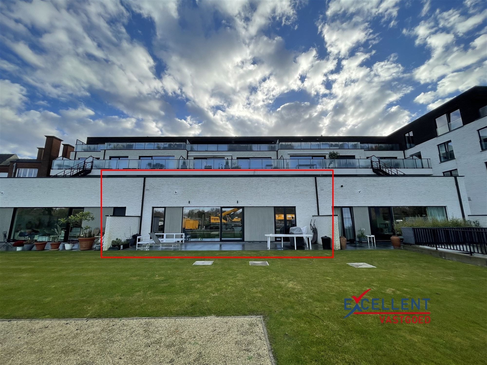 Energiezuinig gelijkvloers appartement te huur met zicht op de Leie! foto 2