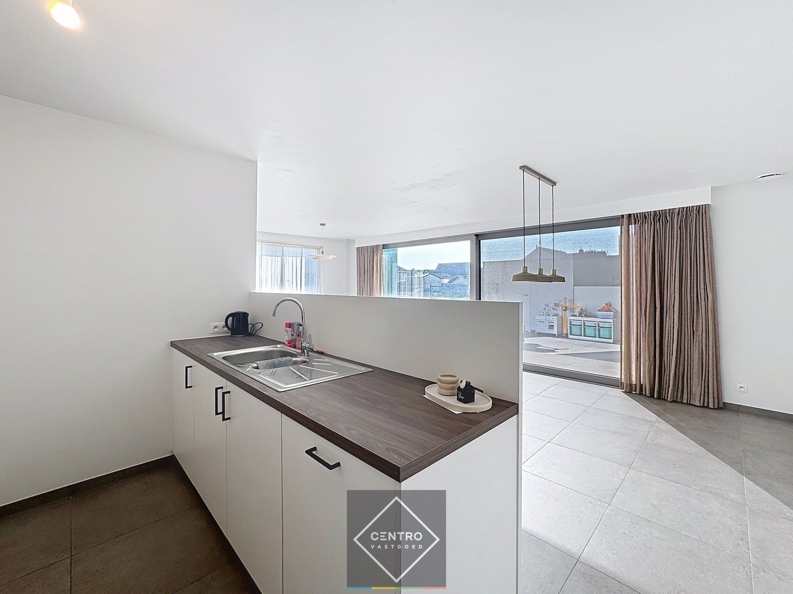 MOOI afgewerkte nieuwbouwwoning met alle COMFORT! foto 7