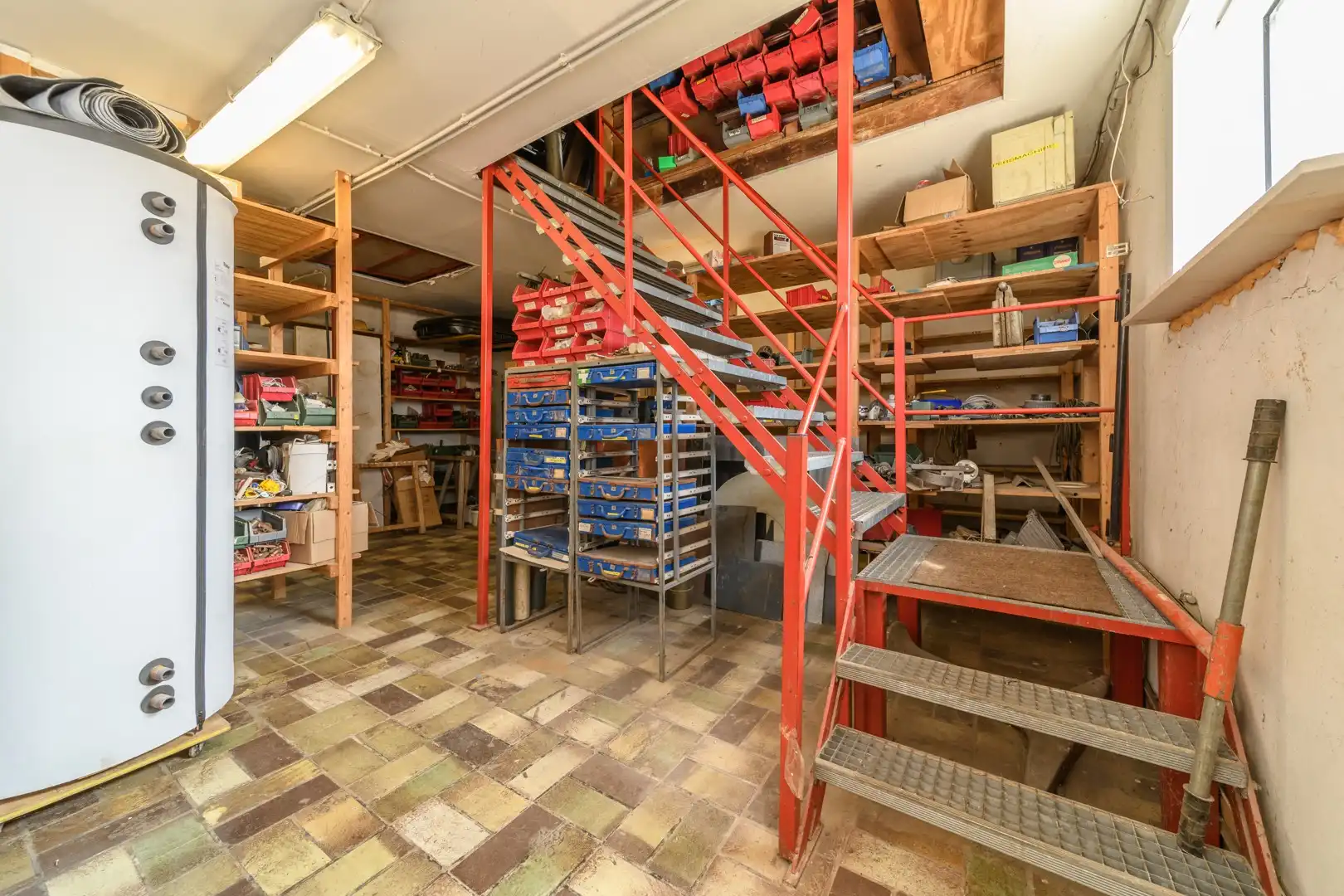 Zeer ruime gezinswoning met extra stockageruimte foto 26