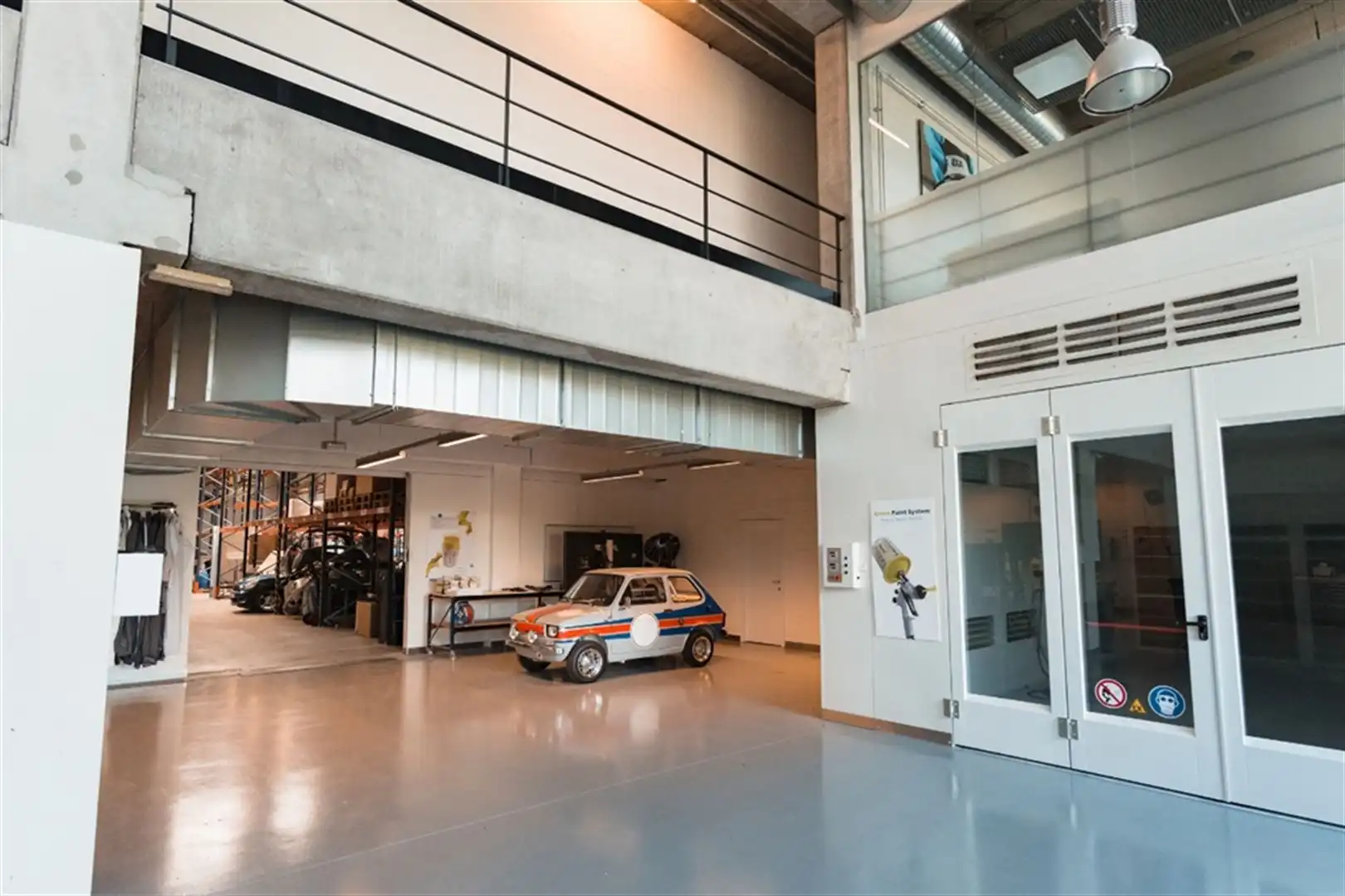 Polyvalent bedrijfsgebouw foto 36