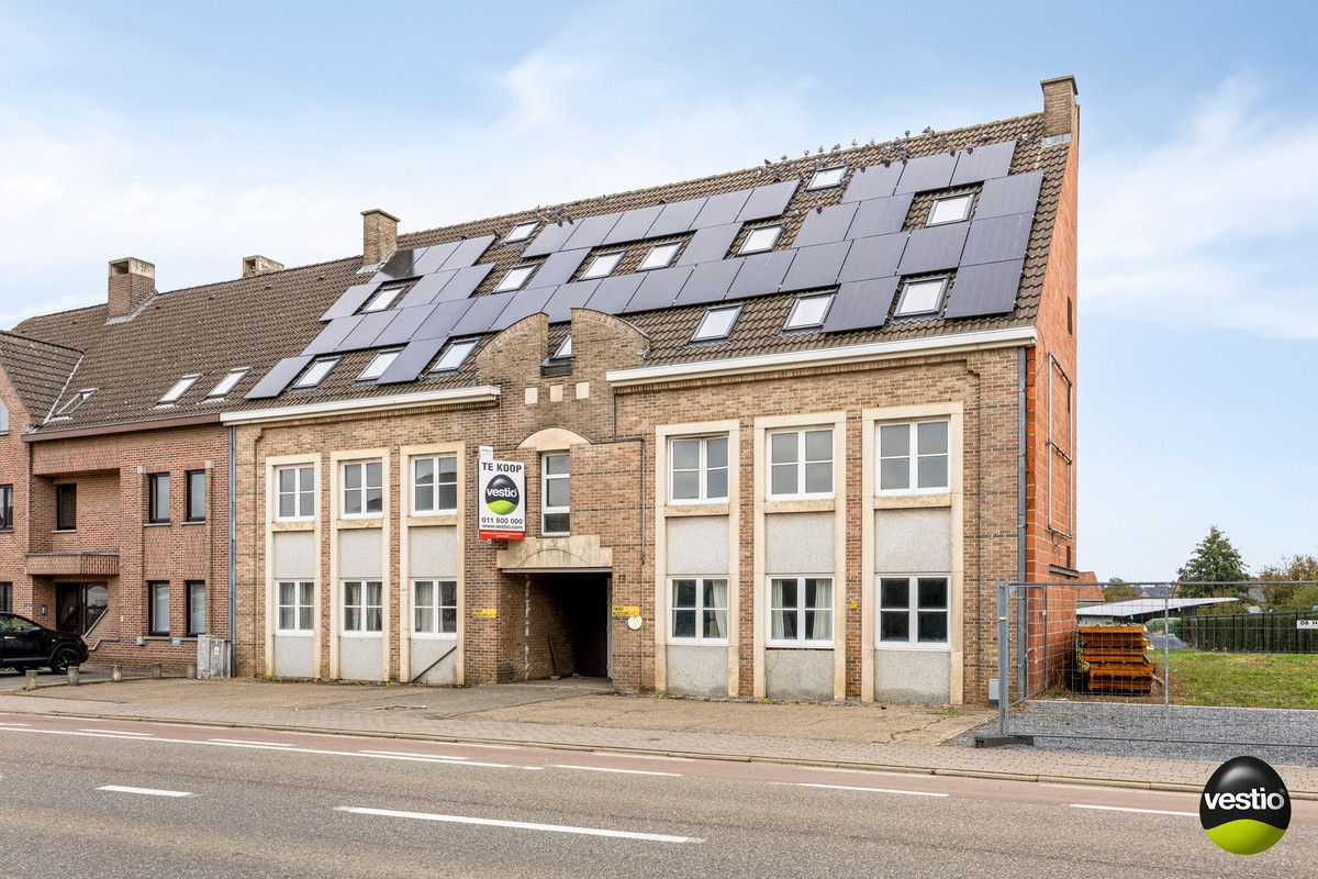 COMPLEX BESTAANDE UIT 14 TE RENOVEREN STUDIO'S MET UITBREIDINGSMOGELIJKHEDEN TE VELDWEZELT. foto 34