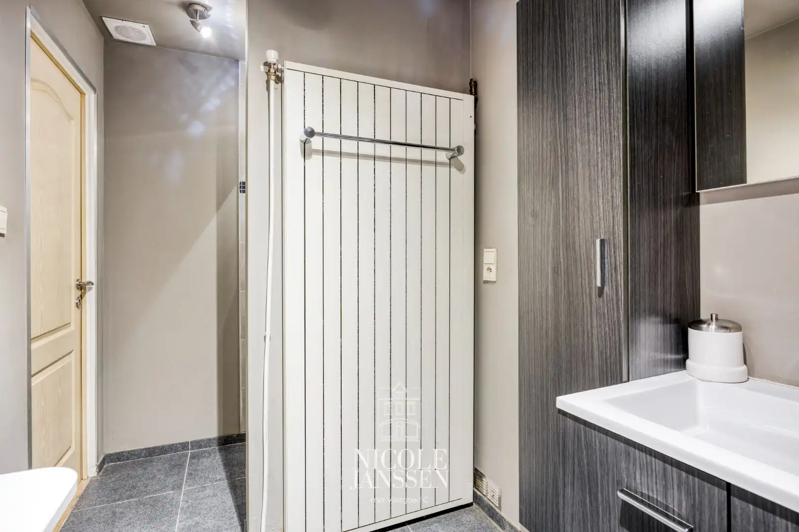 Verzorgde woning foto 14