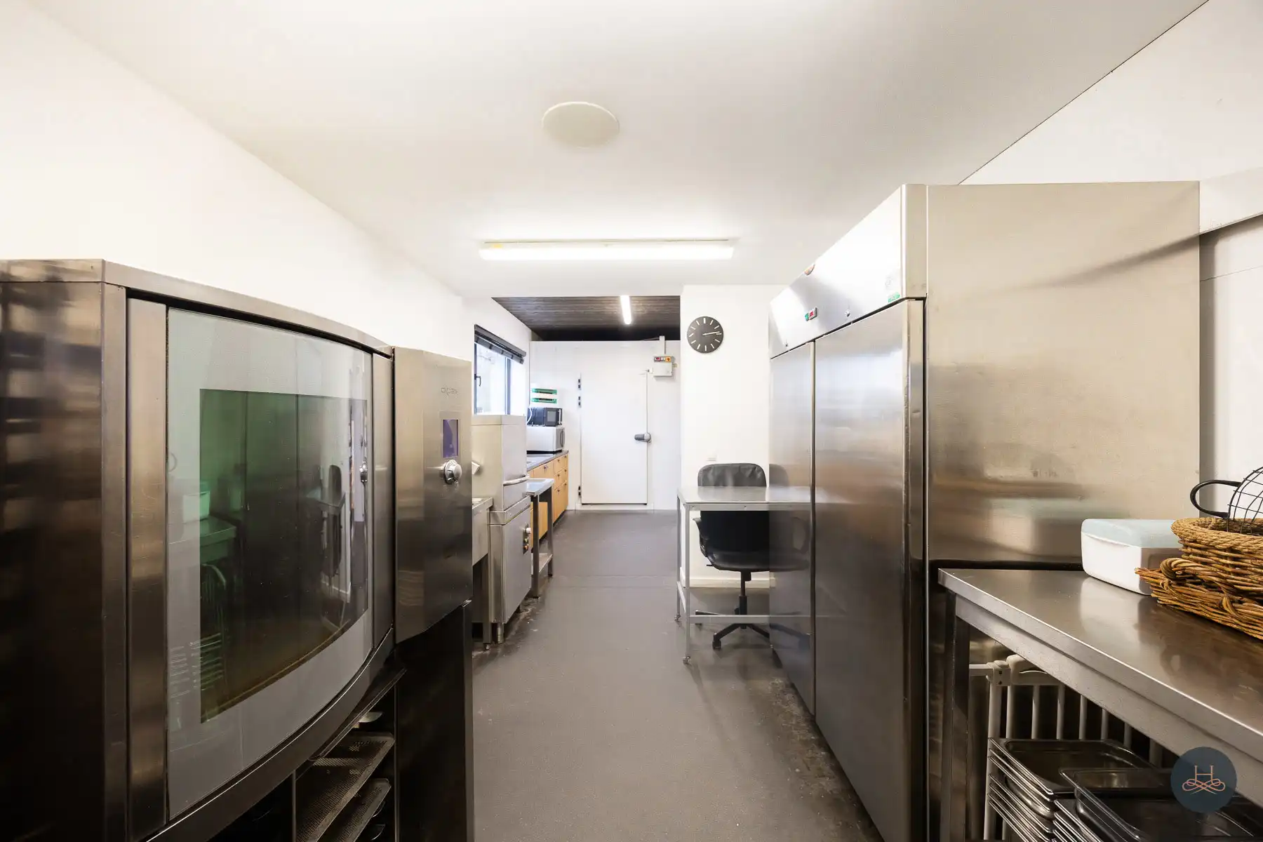 Broodjeszaak op strategisch zeer aantrekkelijke locatie foto 14