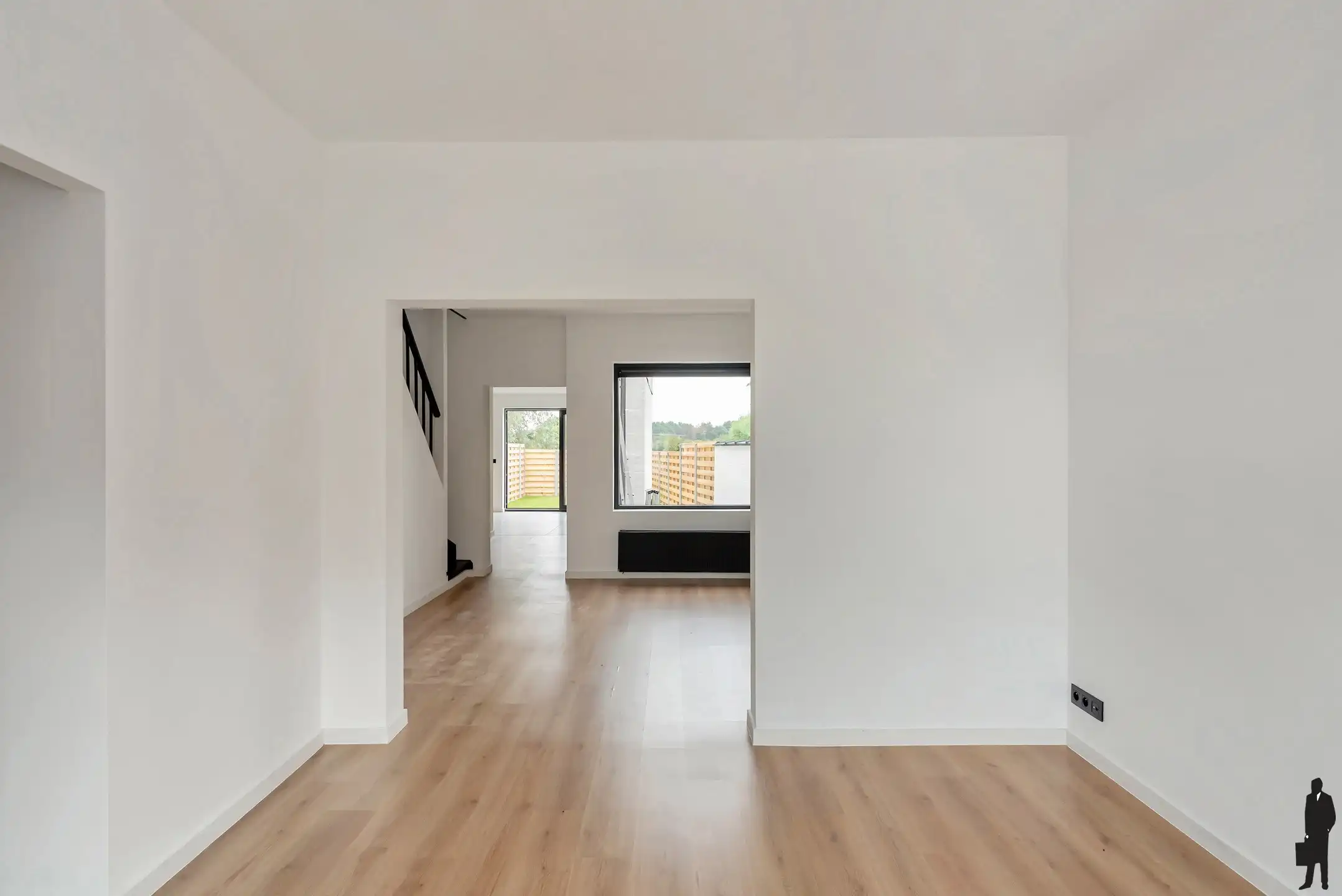 Volledig gerenoveerde woning met 4 slpk. in het centrum van Meer - Vlakbij de Nederlandse grens! foto 4