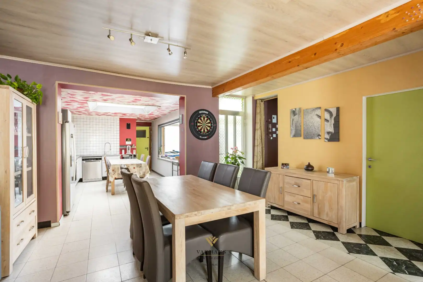 Te renoveren woning op den buiten met veel ruimte en tuin foto 15