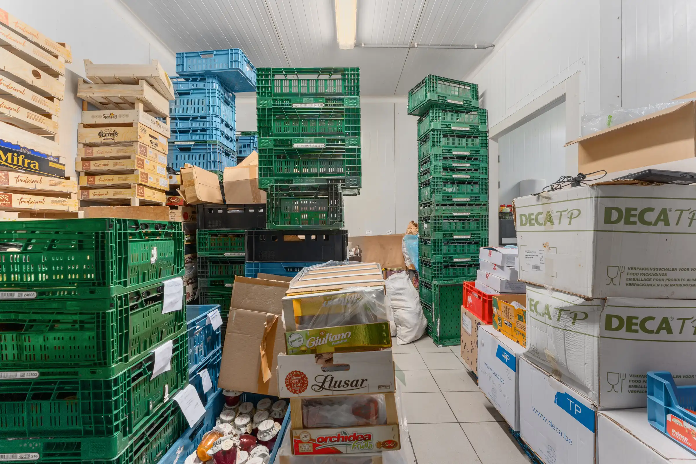 uiterst commercieel gelegen handelspand met ruime woonst foto 9