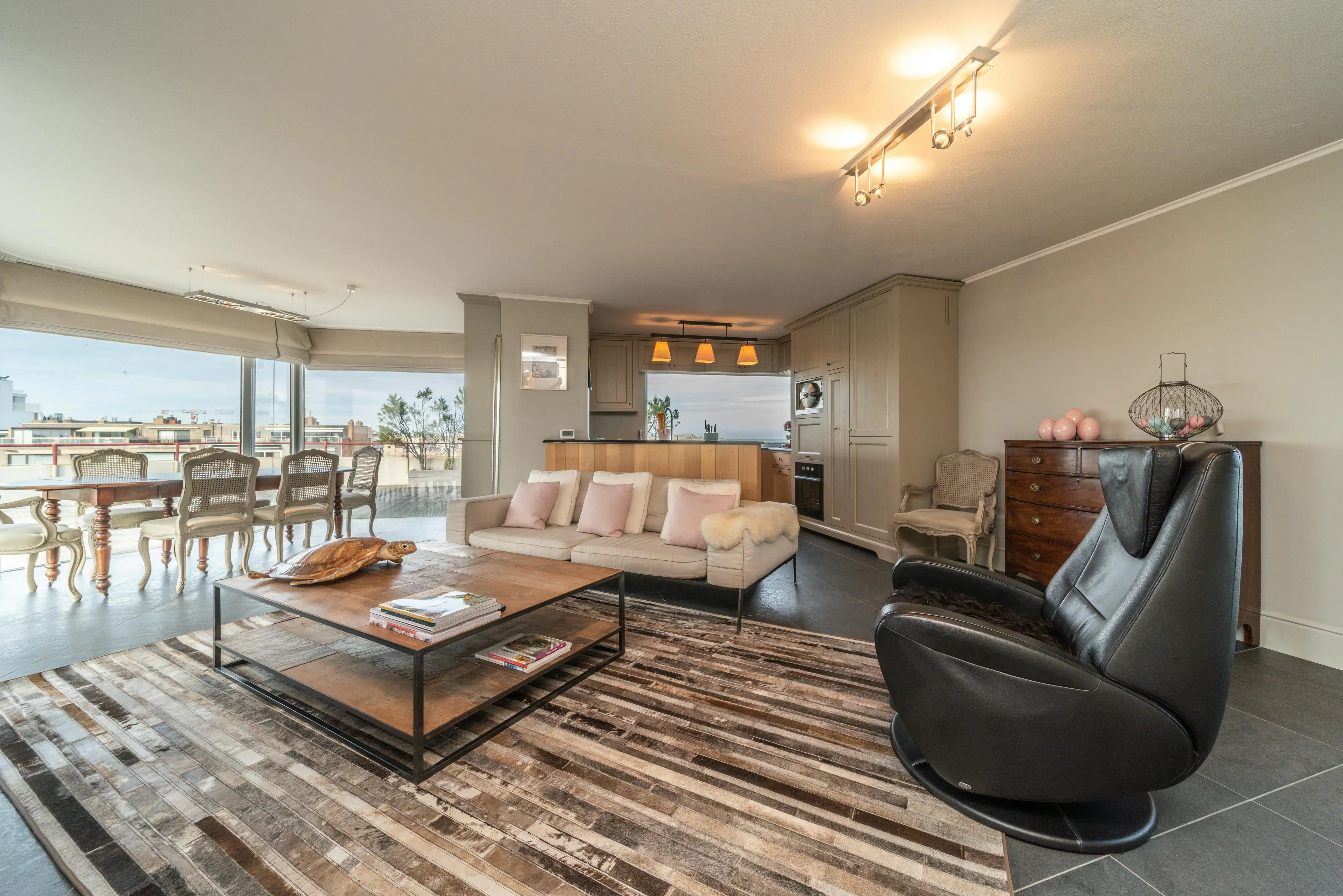 Penthouse met magnifiek zicht op de markt van De Panne foto 3