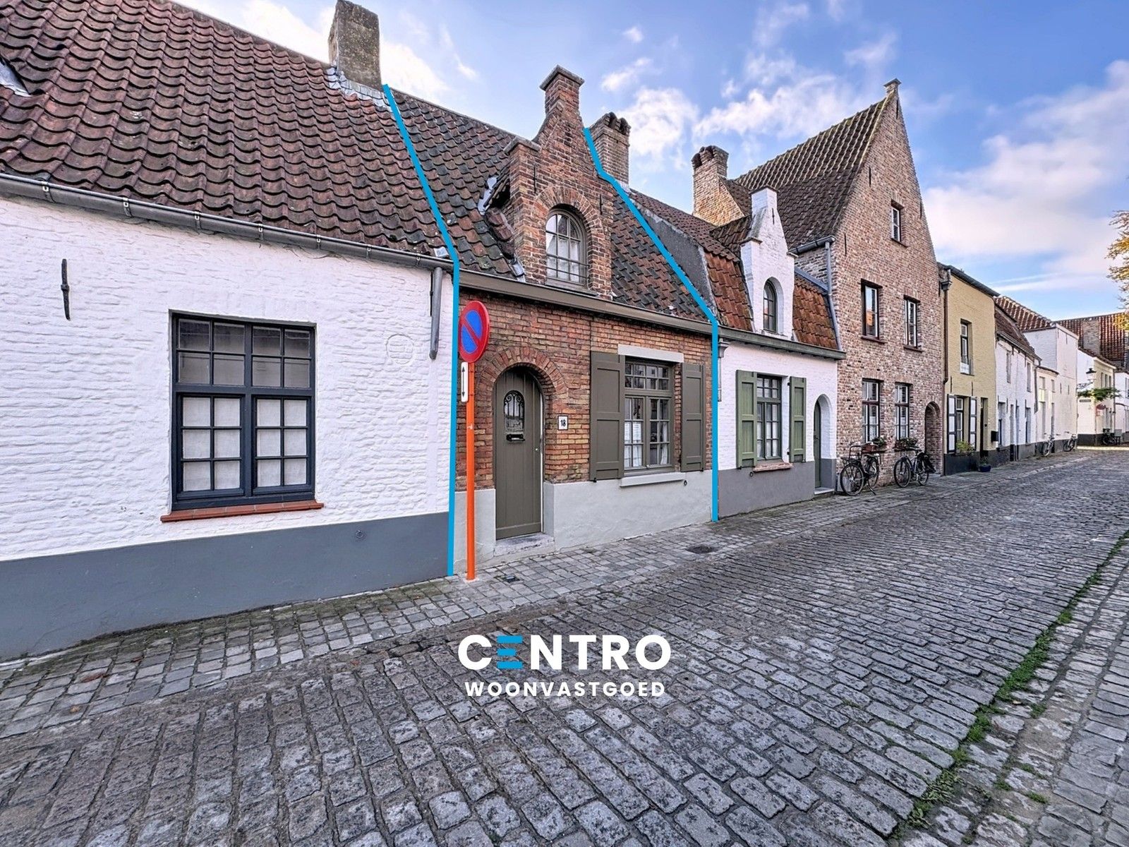 Hoofdfoto van de publicatie: CHARMANTE woning in het Guido Gezellekwartier te Brugge!