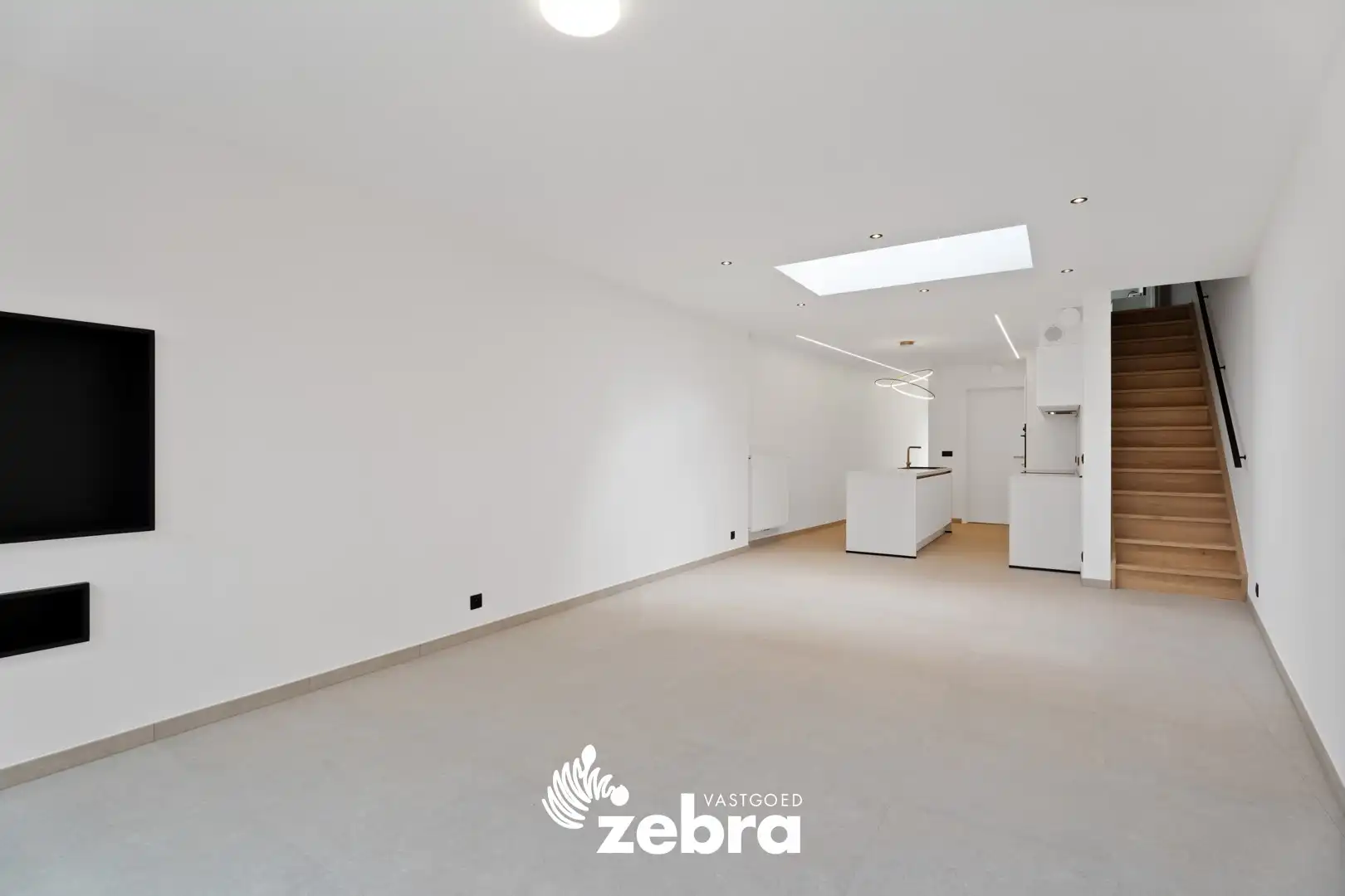 Gerenoveerde & energiezuinige woning met uitweg te Ledegem! foto 10