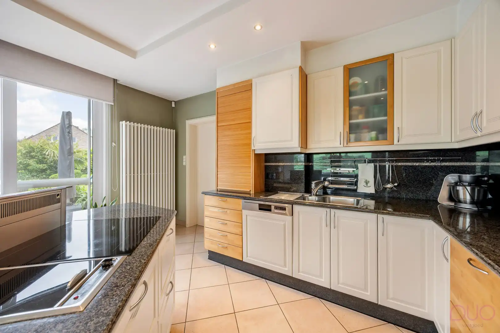 Statige herenwoning met mooie tuin en charmante schuur | 4 slpk + mogelijkheid praktijkruimte foto 10