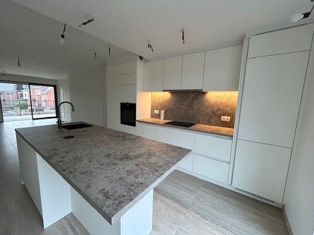 Nieuwbouw 2-slaapkamer appartement in centrum Hasselt foto {{pictureIndex}}