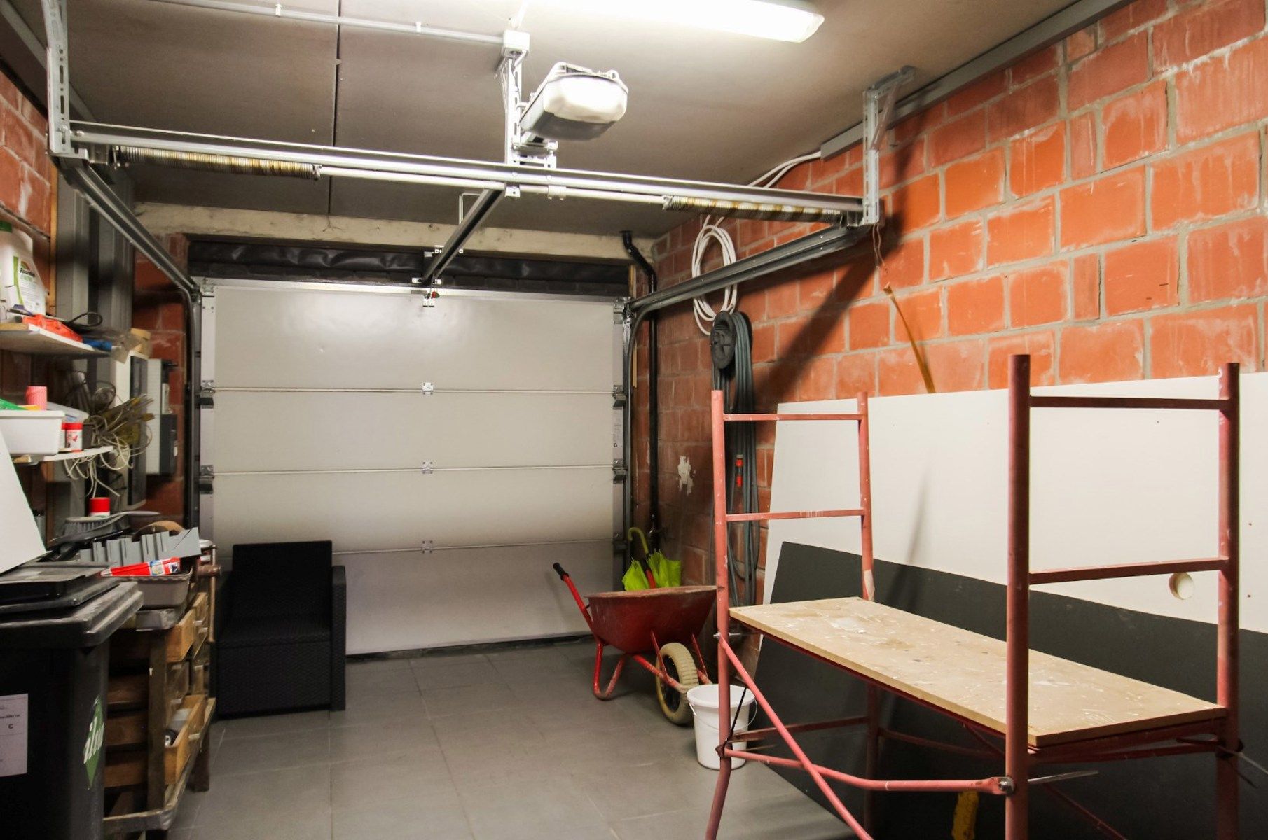 Prachtige woning met 3 slaapkamers, tuin en garage foto 13