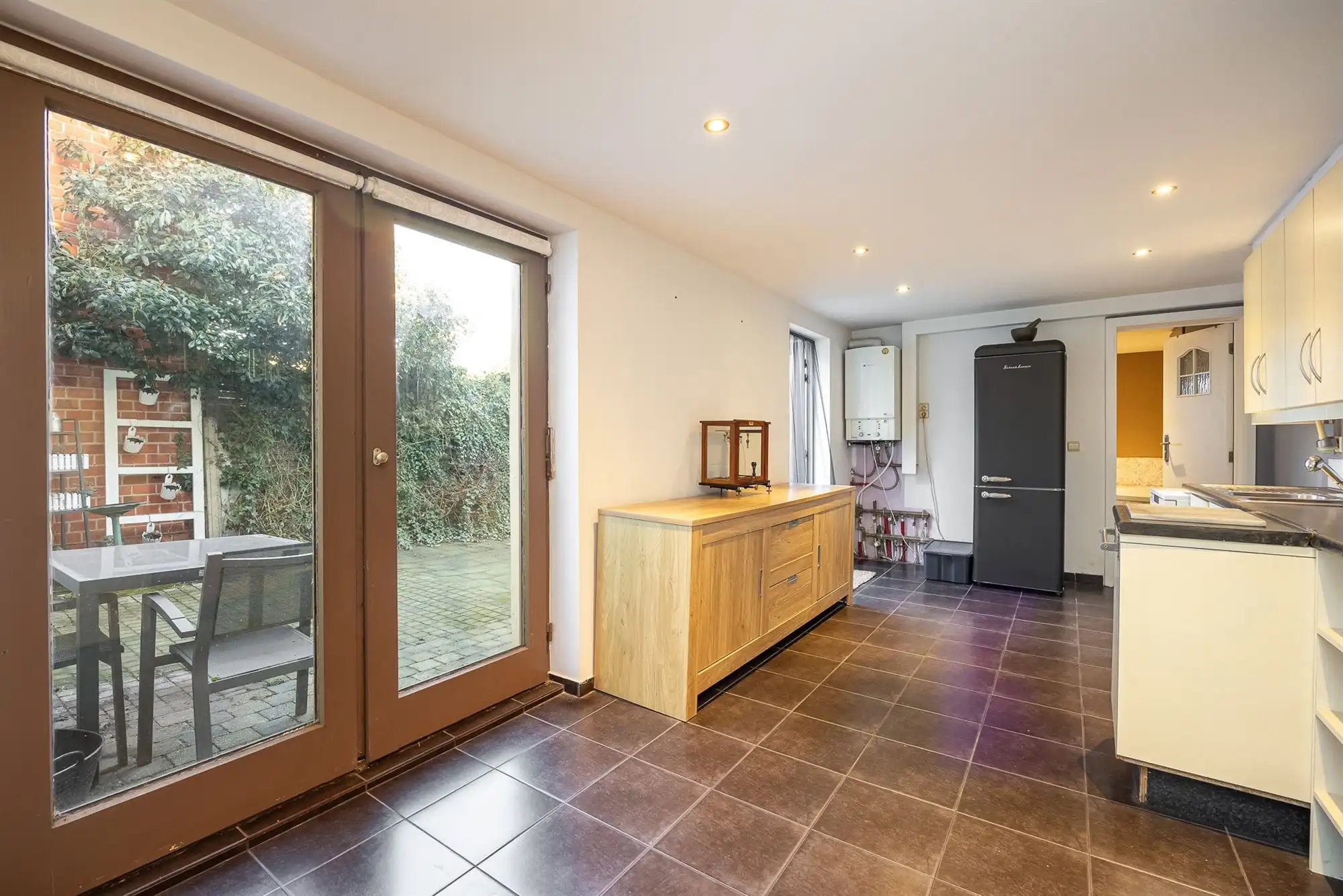 Woning met garage, magazijn, tuin + duplexapp. foto 6