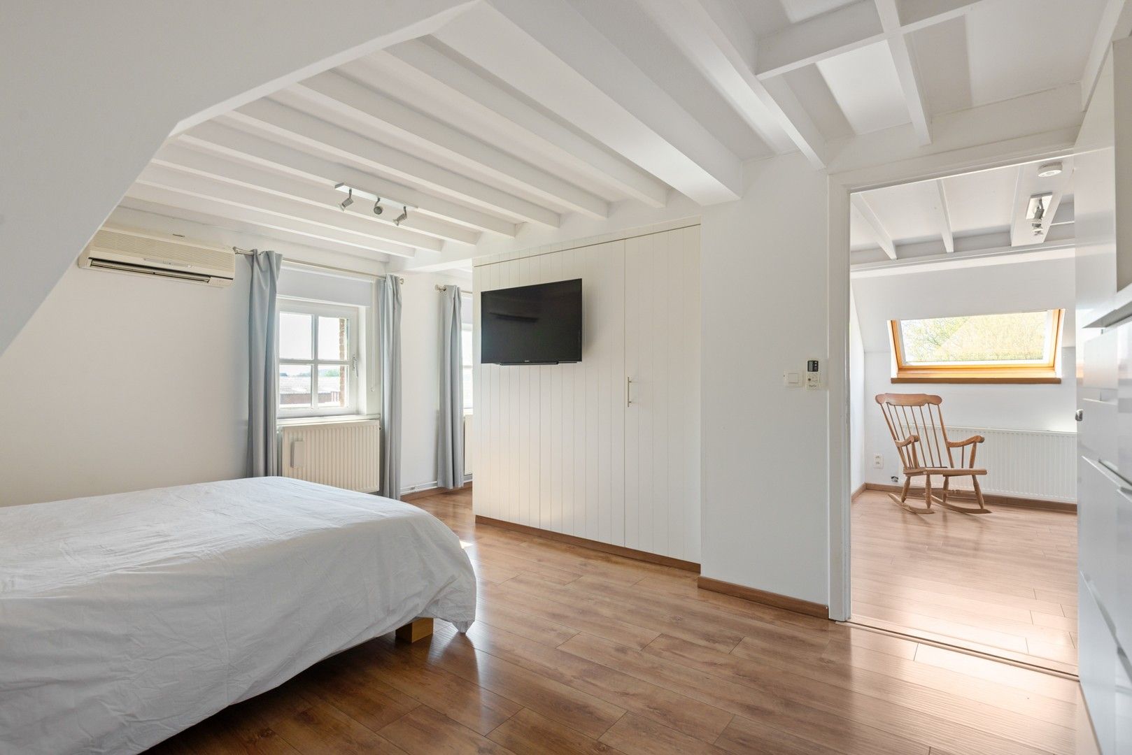 Karaktervolle hoeve op royaal perceel – ruimte, charme en eindeloze mogelijkheden foto 19