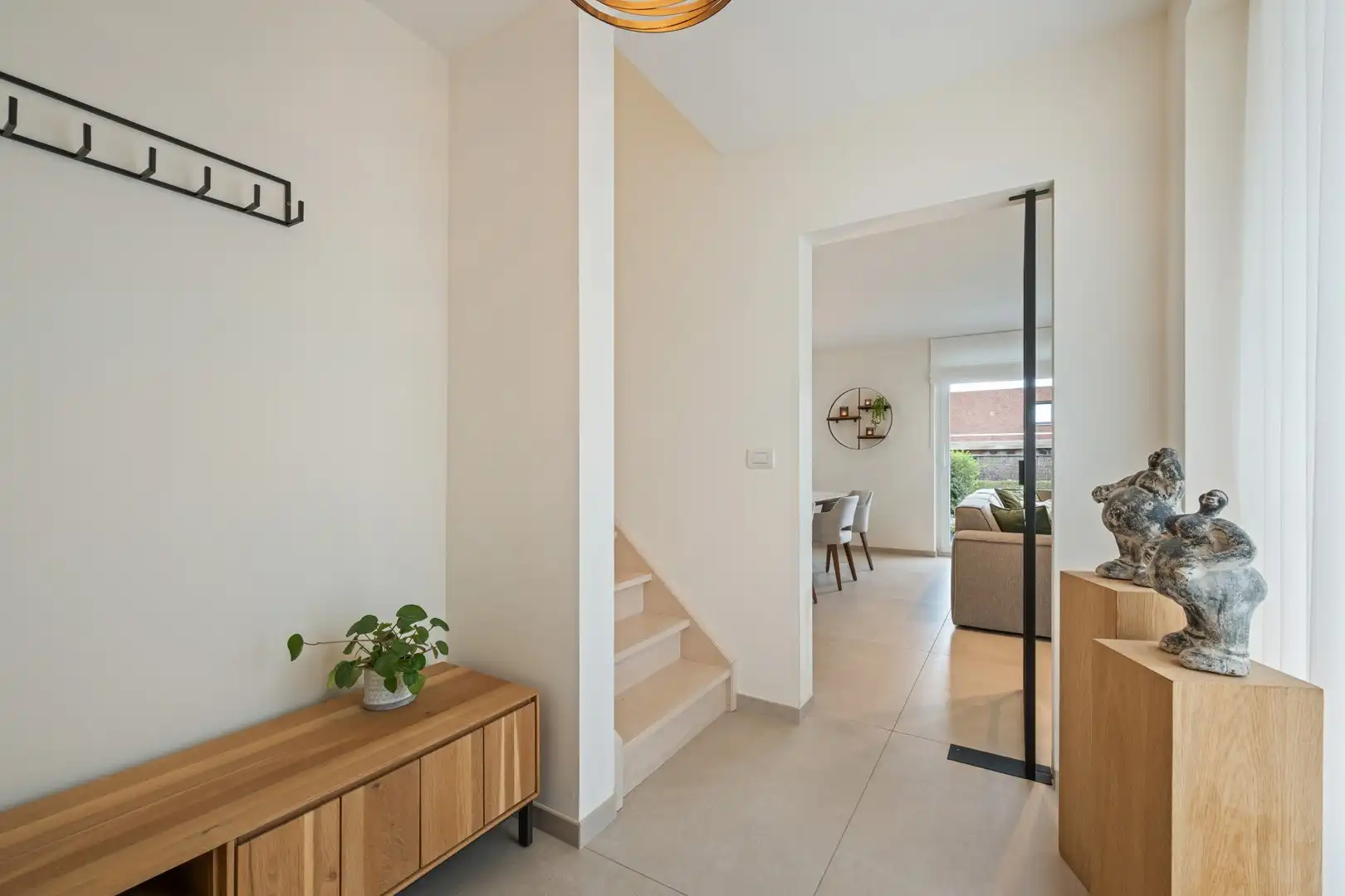 Recente, perfect afgewerkte villa met 4 slaapkamers te Roeselare foto 3