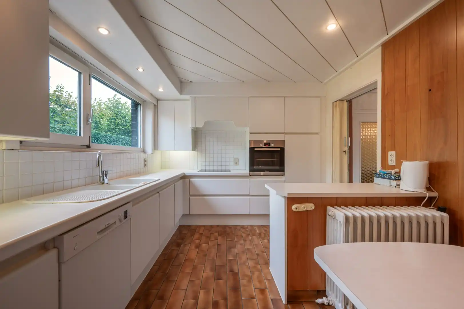 Alleenstaande woning op een rustige en centrale ligging! foto 8