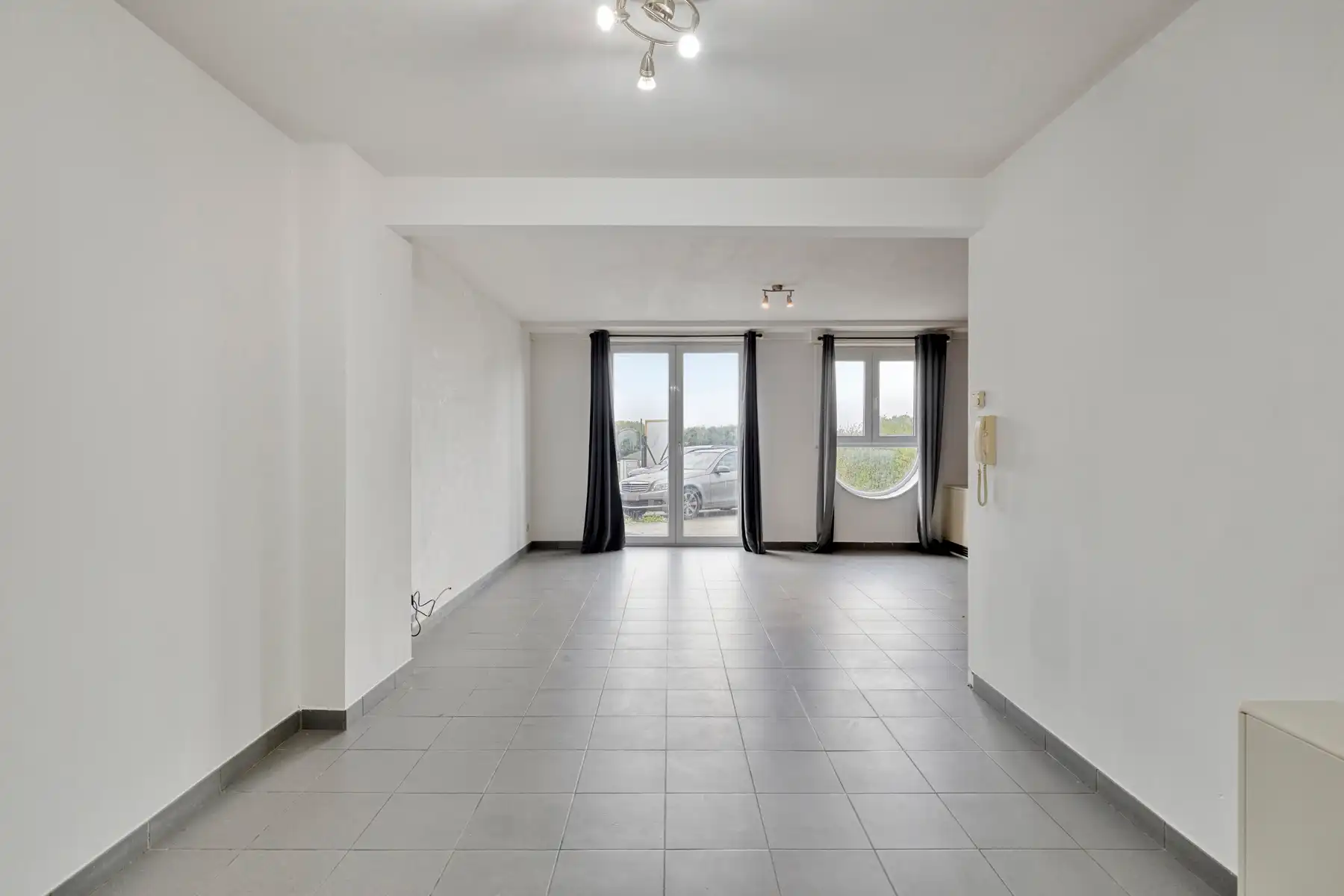 Gelijkvloers appartement met 2 slaapkamers,  tuin en terras  foto 3