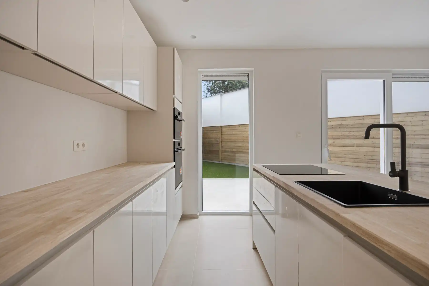 Volledig gerenoveerde woning met EPC-label B foto 7