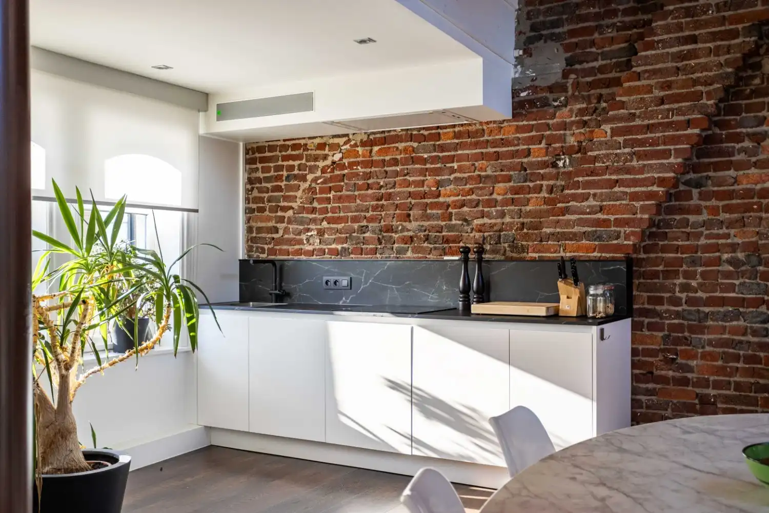 Karaktervolle herenwoning (310 m²) met GARAGE en loftverdieping in het hart van Aalst foto 27
