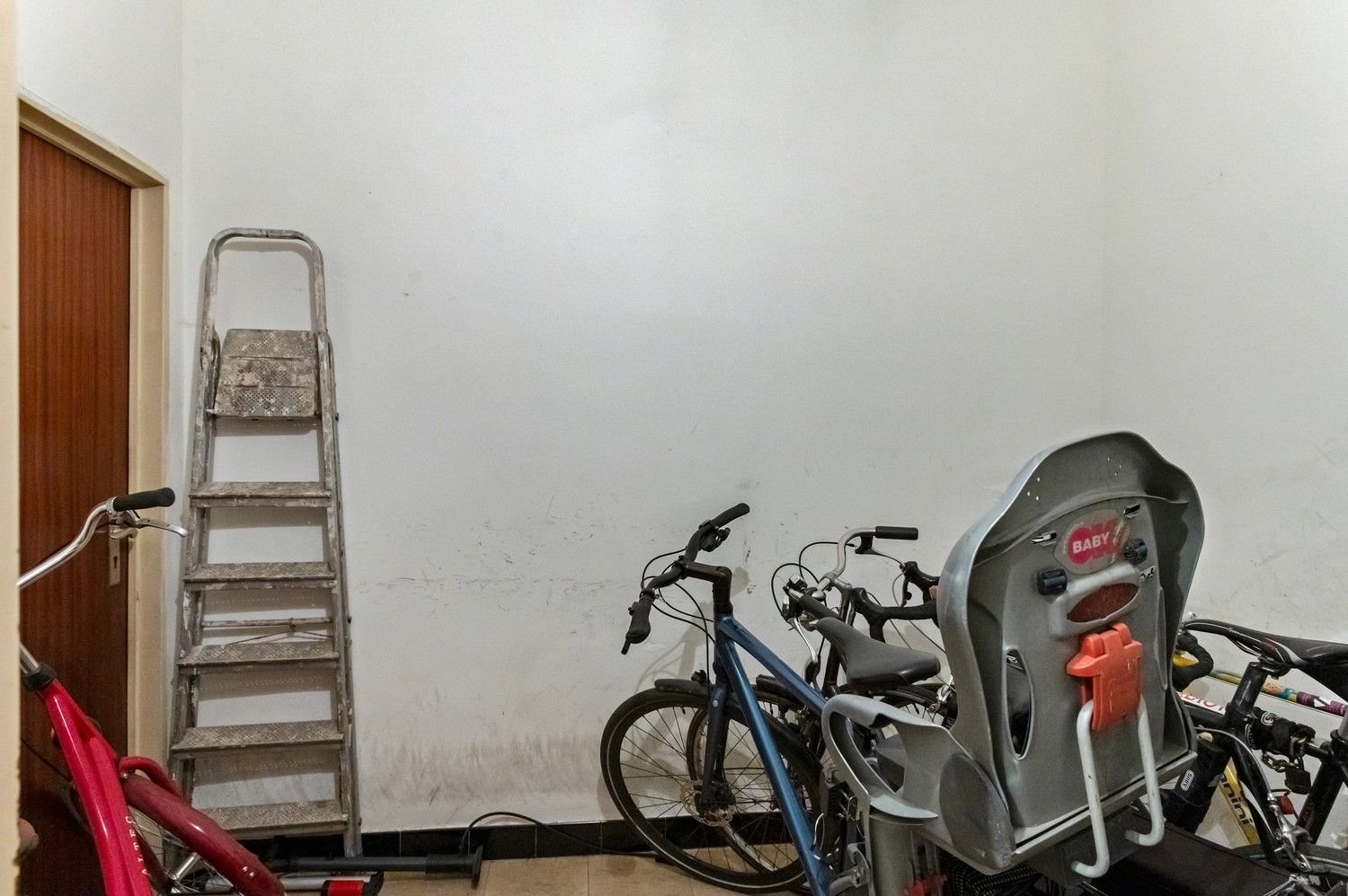 Ruim appartement met 2 slaapkamers te 2060 Antwerpen! foto 16
