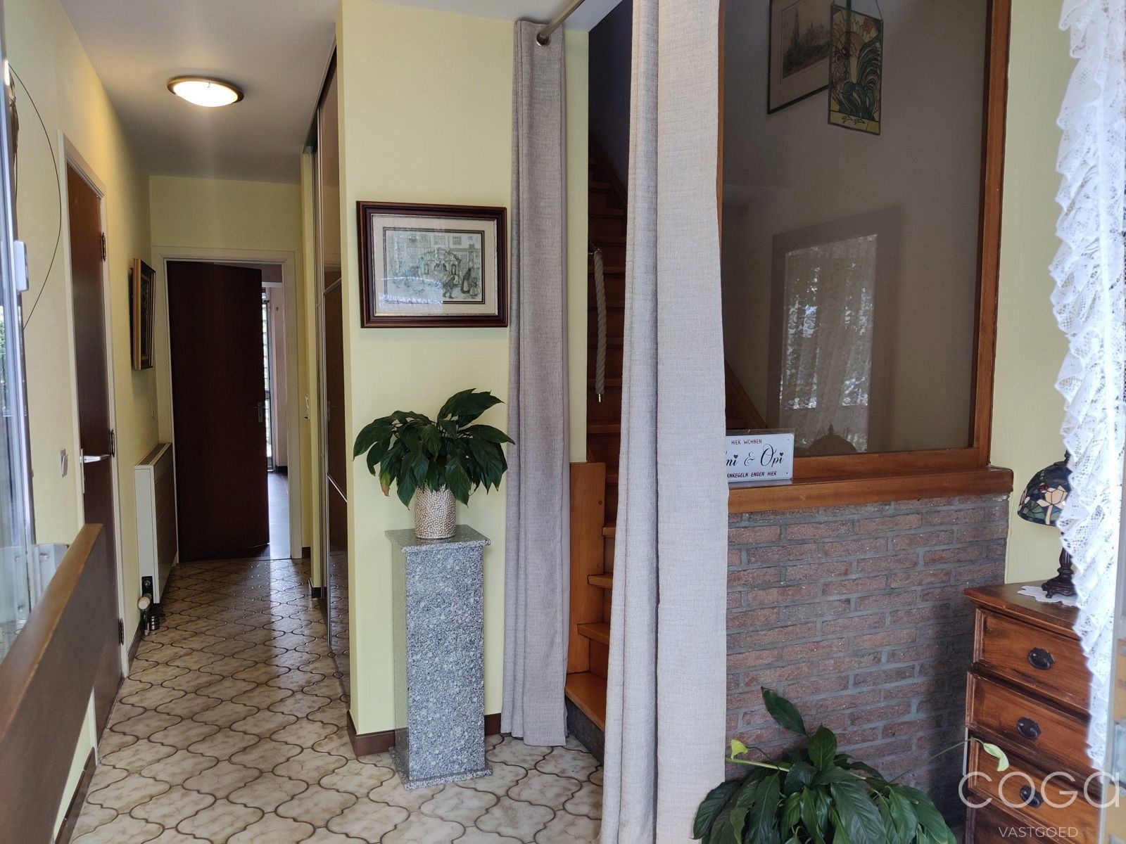 Woning met 4 slaapkamers, garage en tuin foto 24