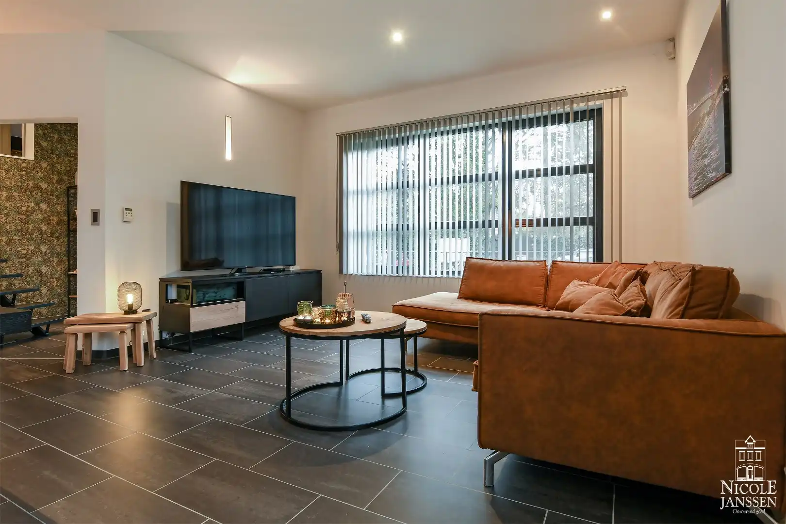 Moderne gezinswoning met bijzondere vormgeving foto 5