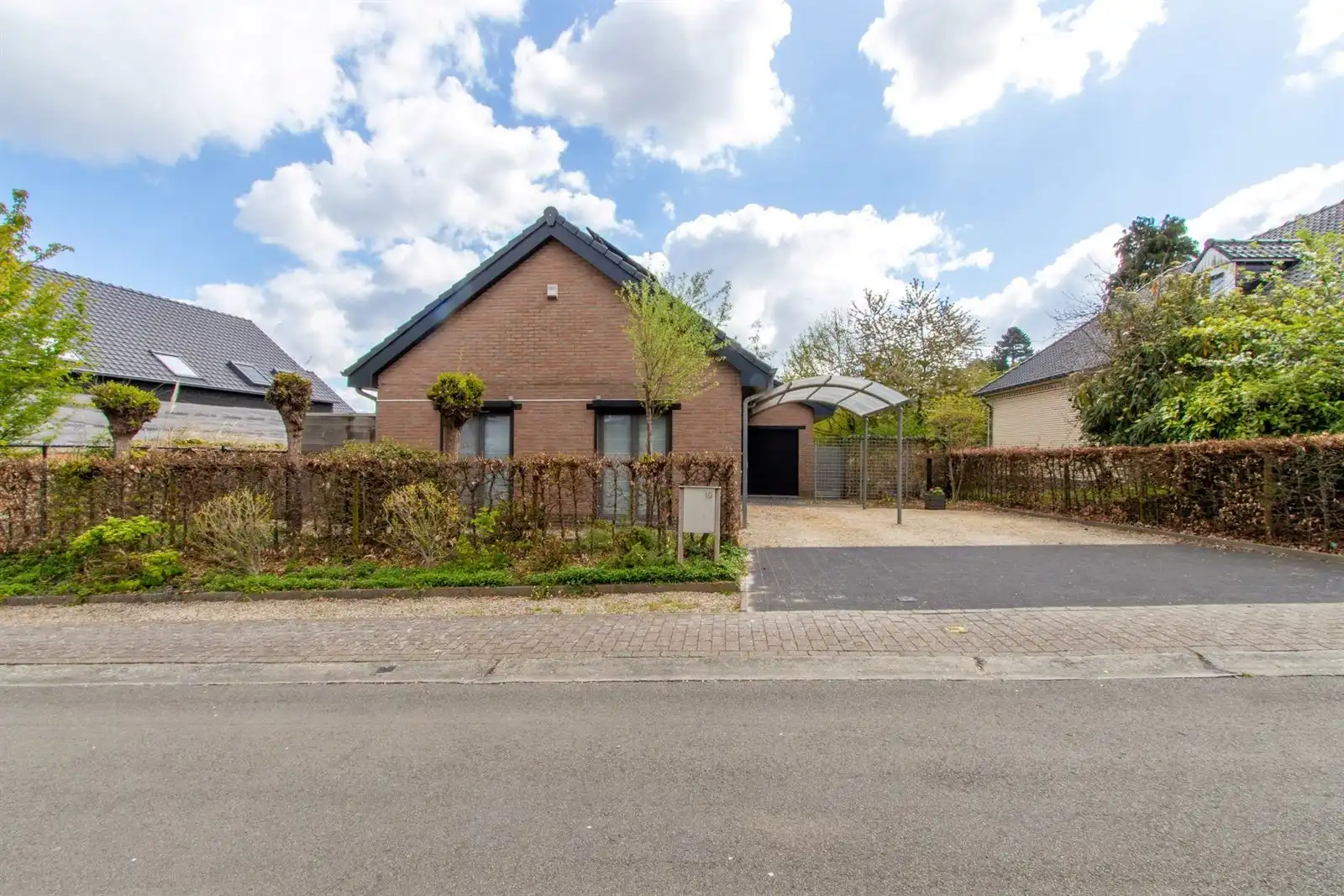 rusting gelegen Villa met tuin  foto {{pictureIndex}}