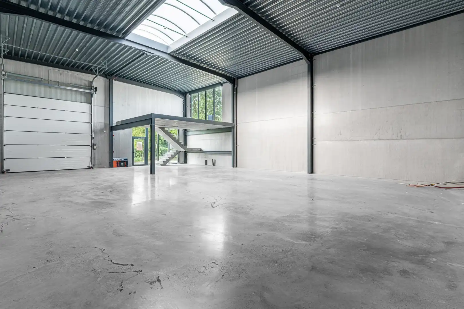 Moderne KMO-unit in de Industrielaan in Dadizele foto 2