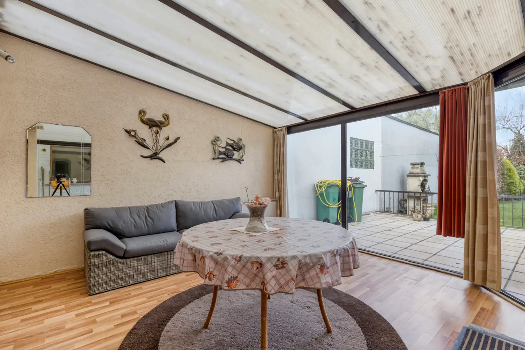 Leemans Immobiliën biedt u deze solide en ruime woning aan op een uitstekende en centrale ligging in Denderleeuw. foto 20