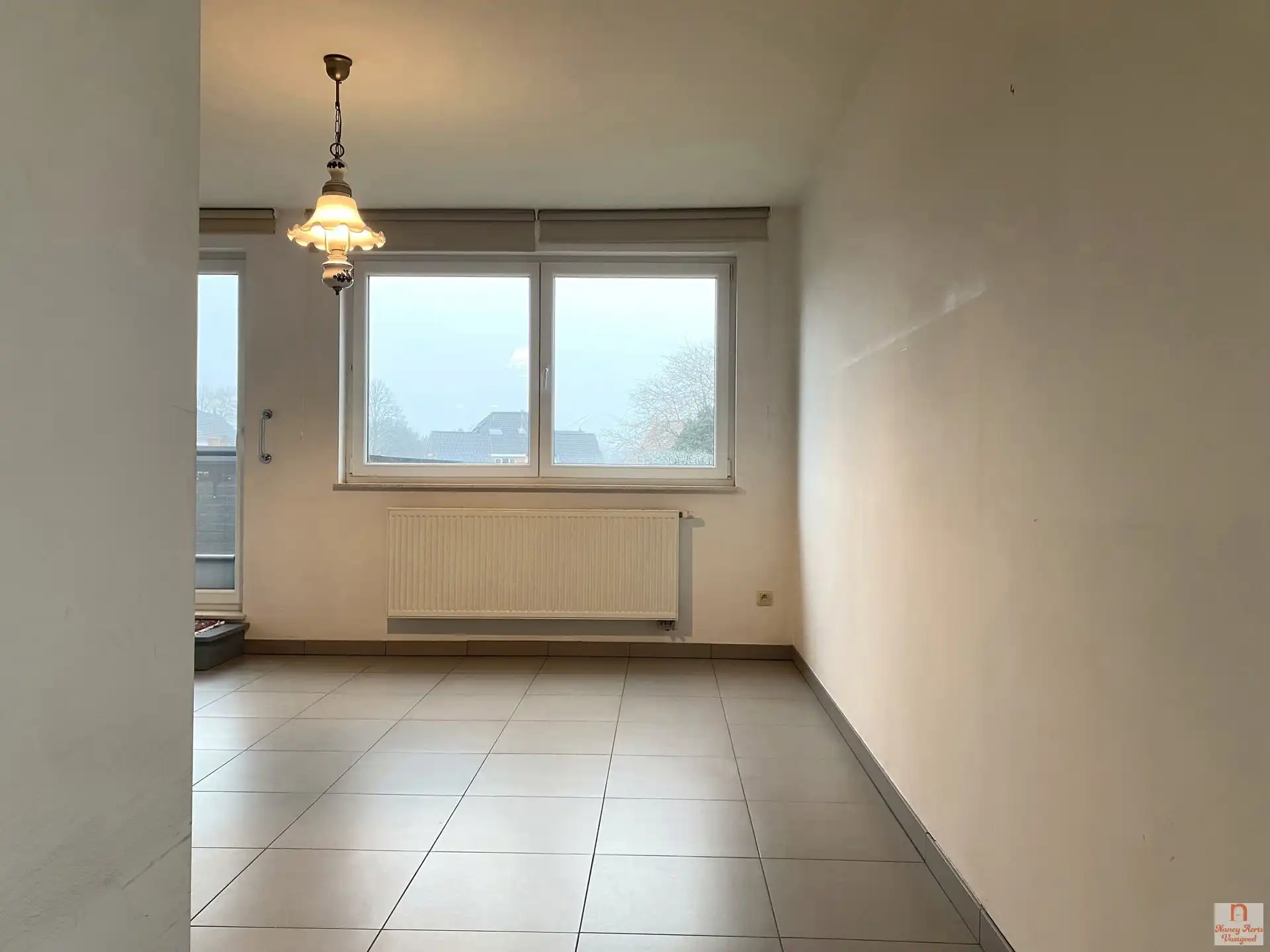 Modern appartement met 2 slaapkamers, terras en parking foto 8