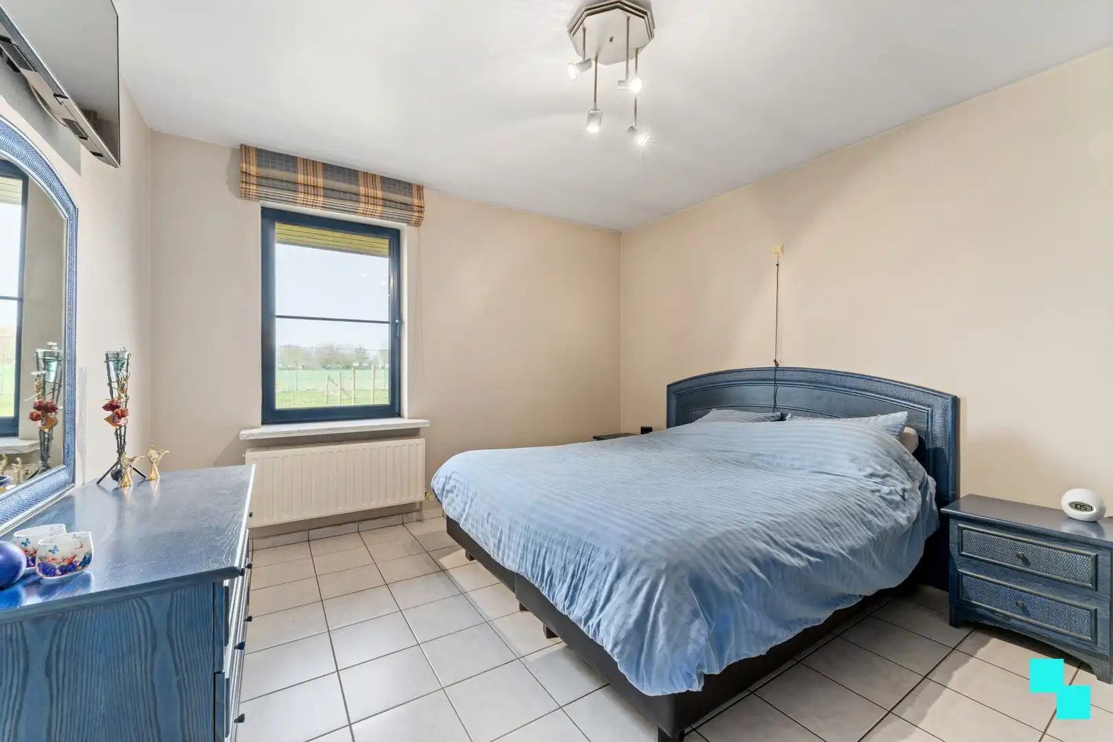 Ruime woning met loods in groene omgeving - Oekene foto 14