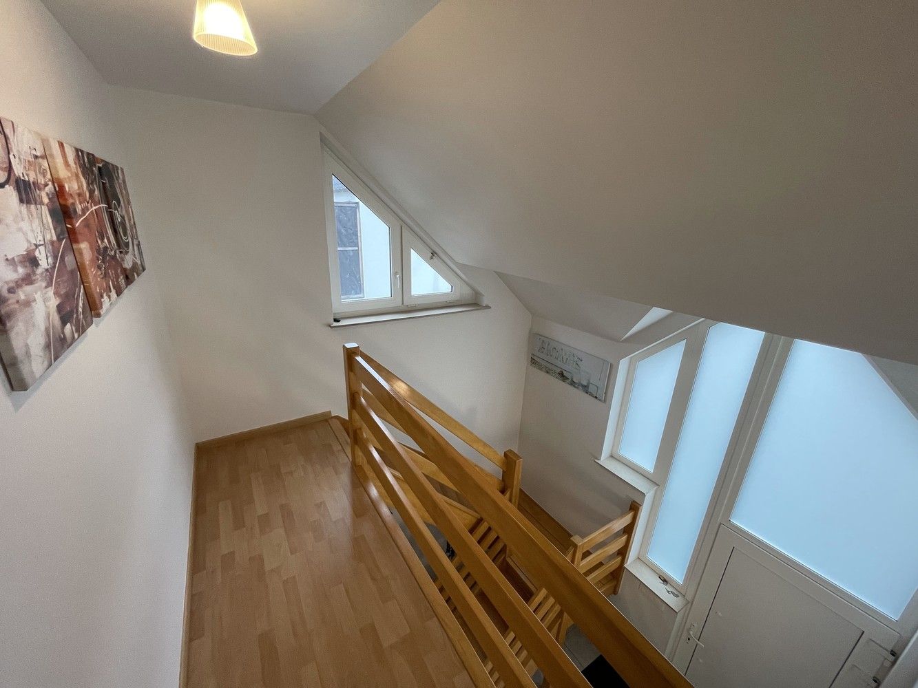 Landelijk gelegen, verrassend ruime woning foto 14