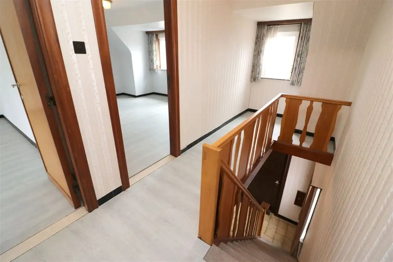 Gezinswoning met ruimte om mee te groeien op breed perceel van 12 are foto 18