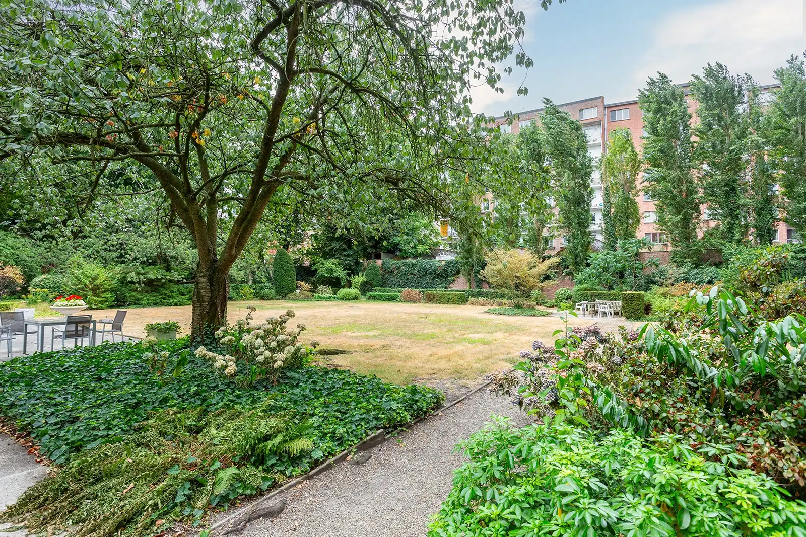 Luxueus gerenoveerd appartement  foto 30