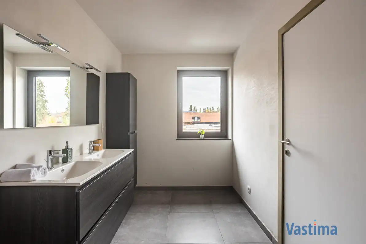 Nieuwbouw gesloten woning met 3 slaapkamers, garage en tuin foto 20