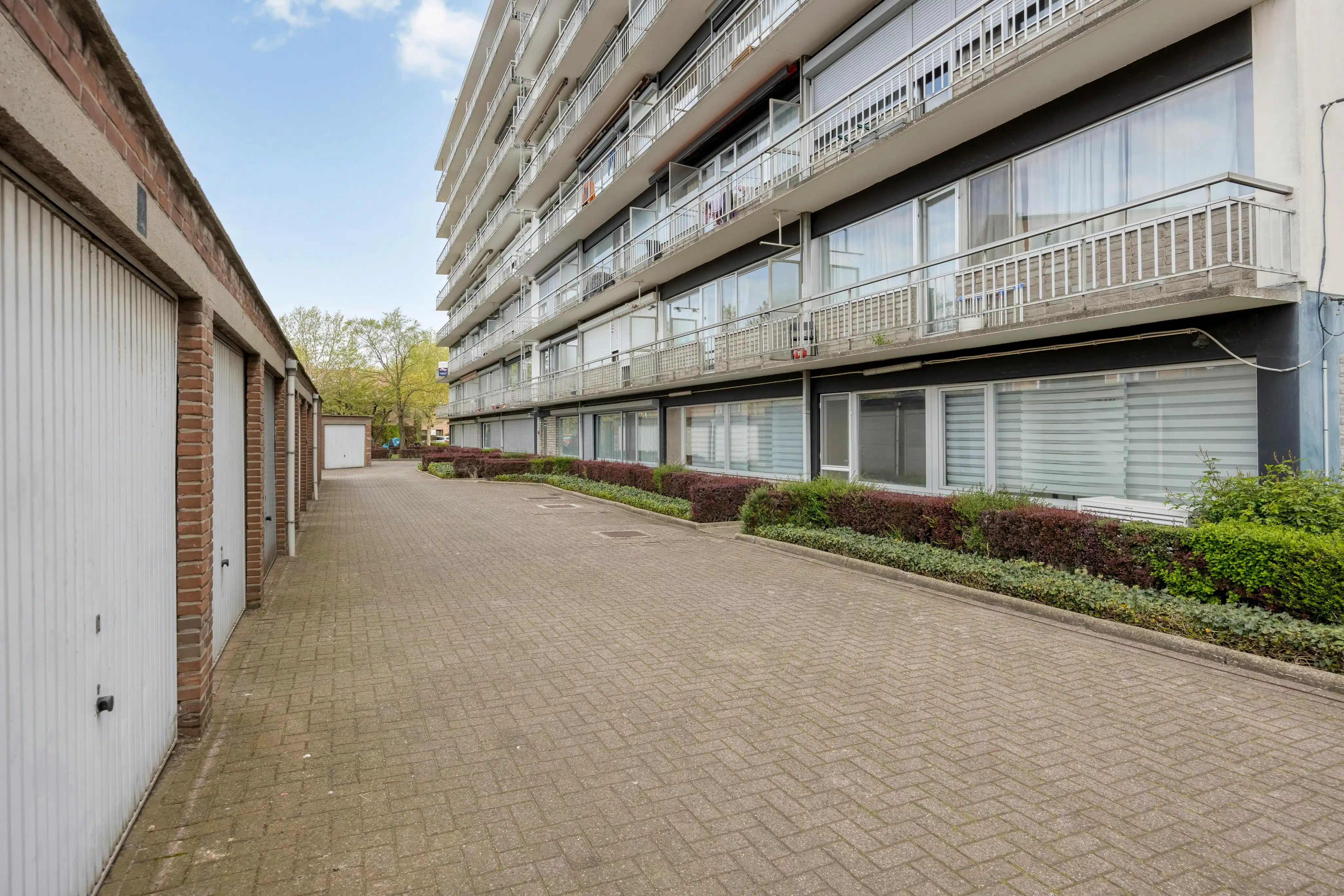 Appartement met 3 kamers en 2 terrassen te koop in Merksem foto 17
