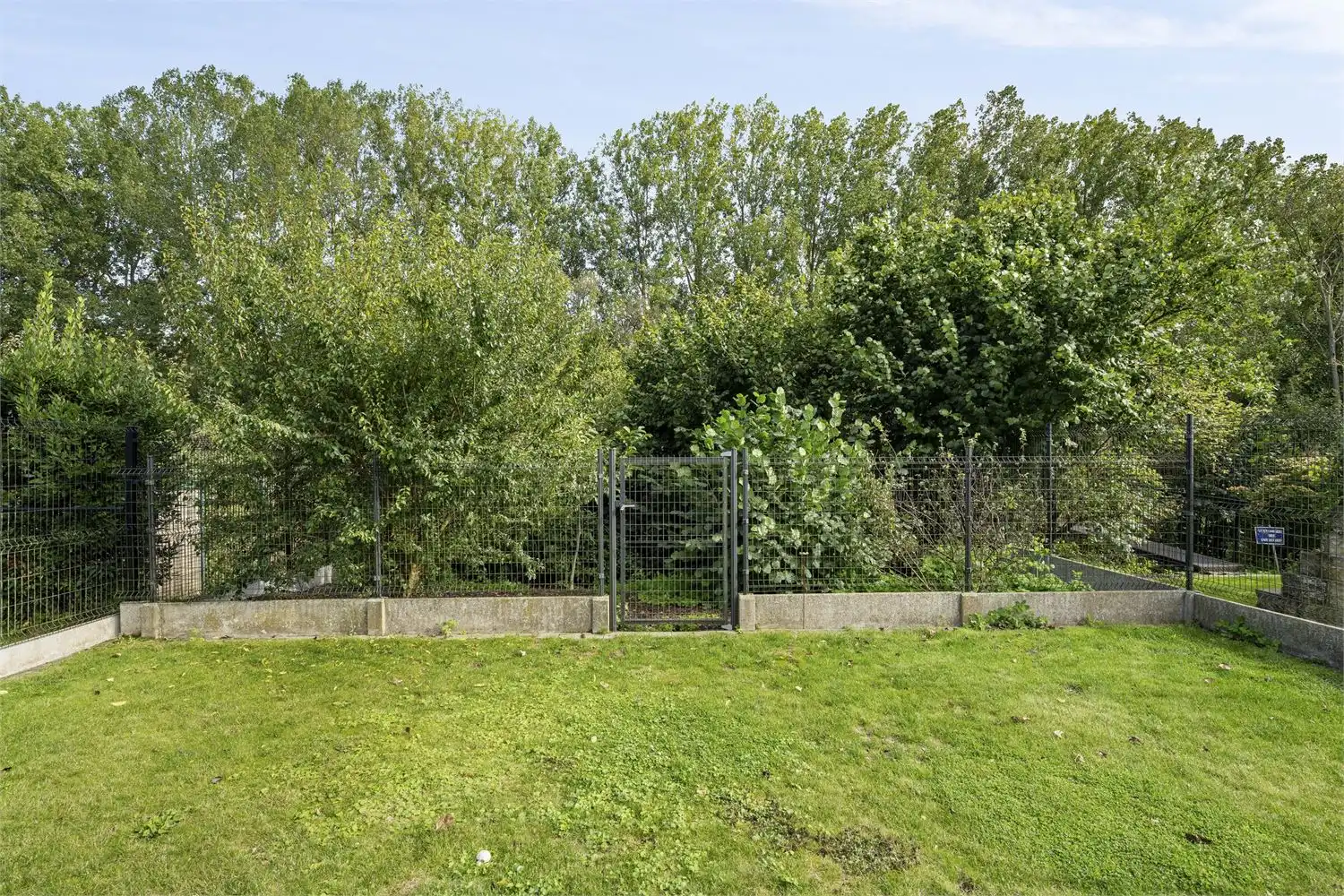 DE IDEALE GEZINSWONING MET ZALIGE TUIN OP EXCLUSIEVE LIGGING DOODLOPENDE STRAAT foto 26