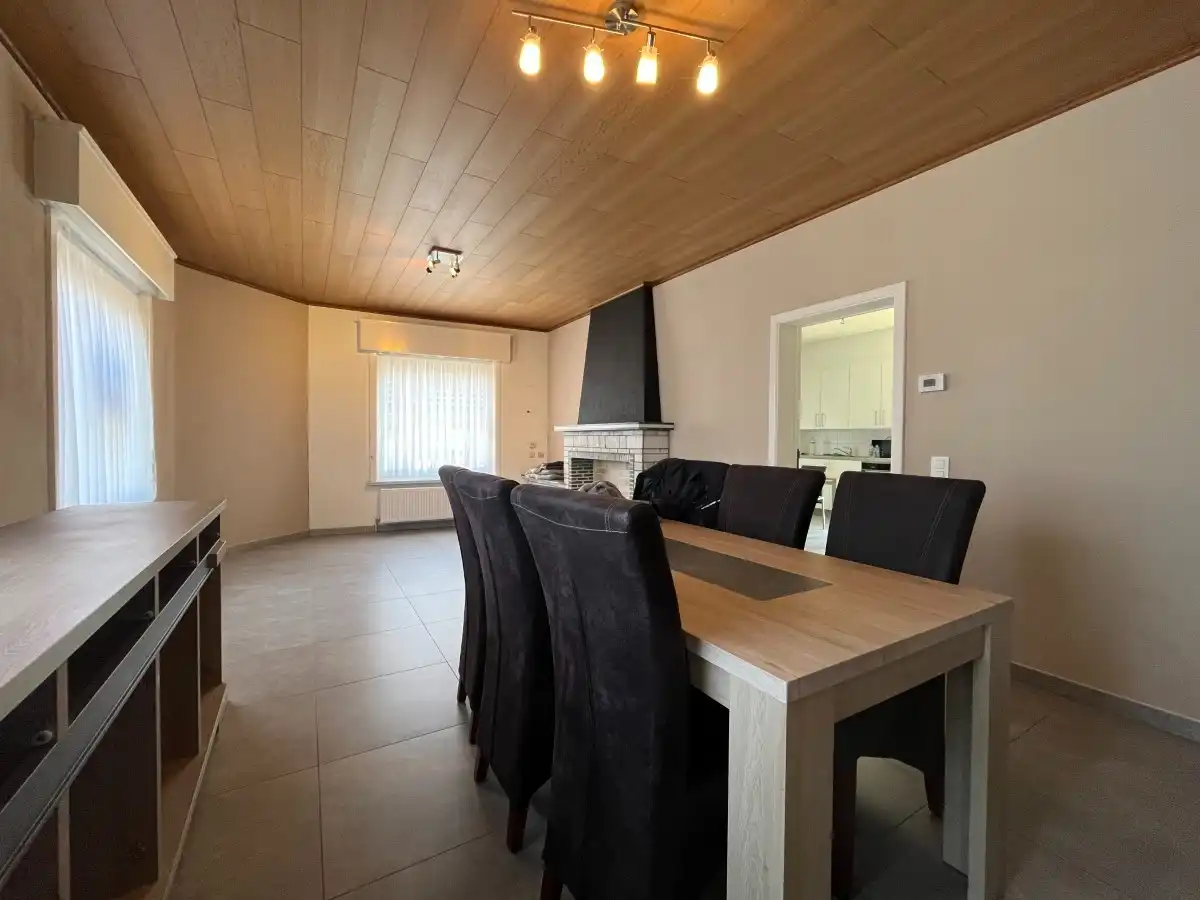 Beselare – Ruime gezinswoning met 4 slaapkamers en garage foto 4