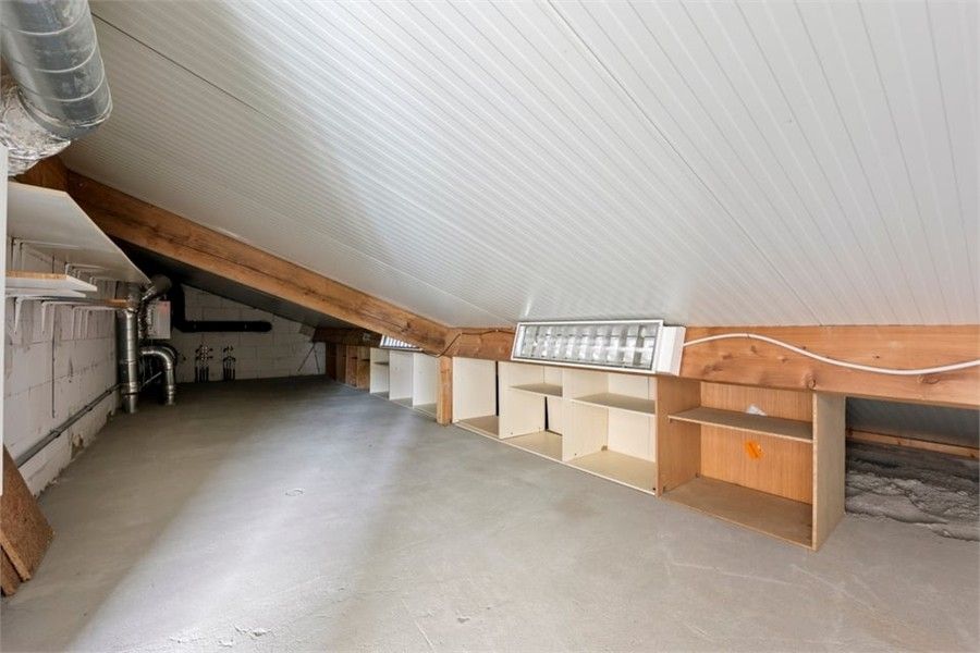 RUIME OPEN BEBOUWING MET KANTOOR EN ADEMBENEMEND ZICHT IN HASSELT foto 35