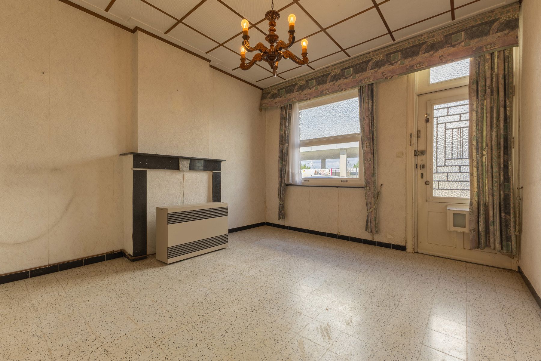 Op te frissen woning met 2 slaapkamers en tuin foto 4