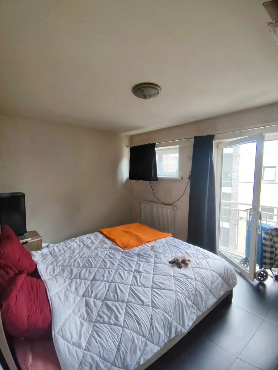 Opbrengsteigendom met handelspand & 2 appartementen foto 5