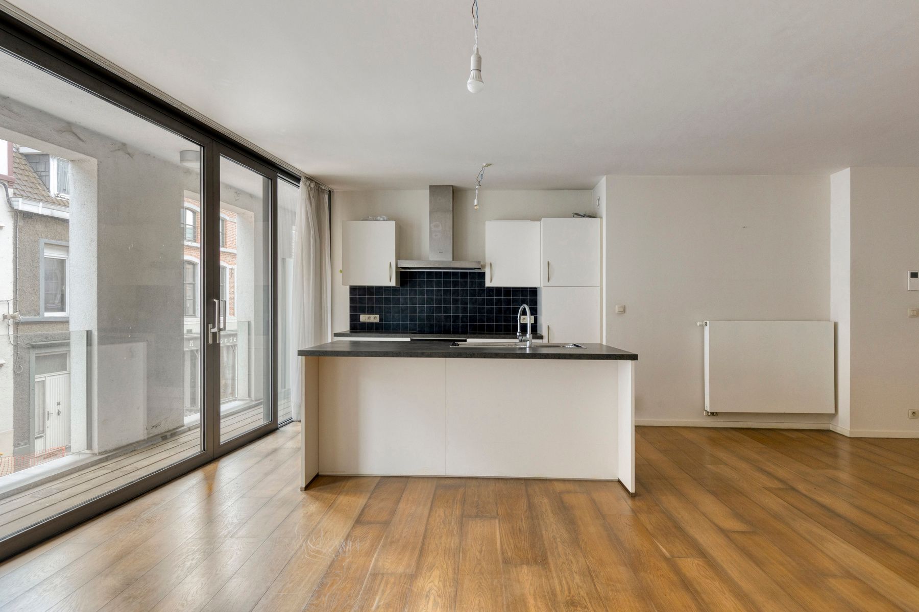 3 slaapkamers, 2 terassen en STAANPLAATS INBEGREPEN IN PRIJS foto 5