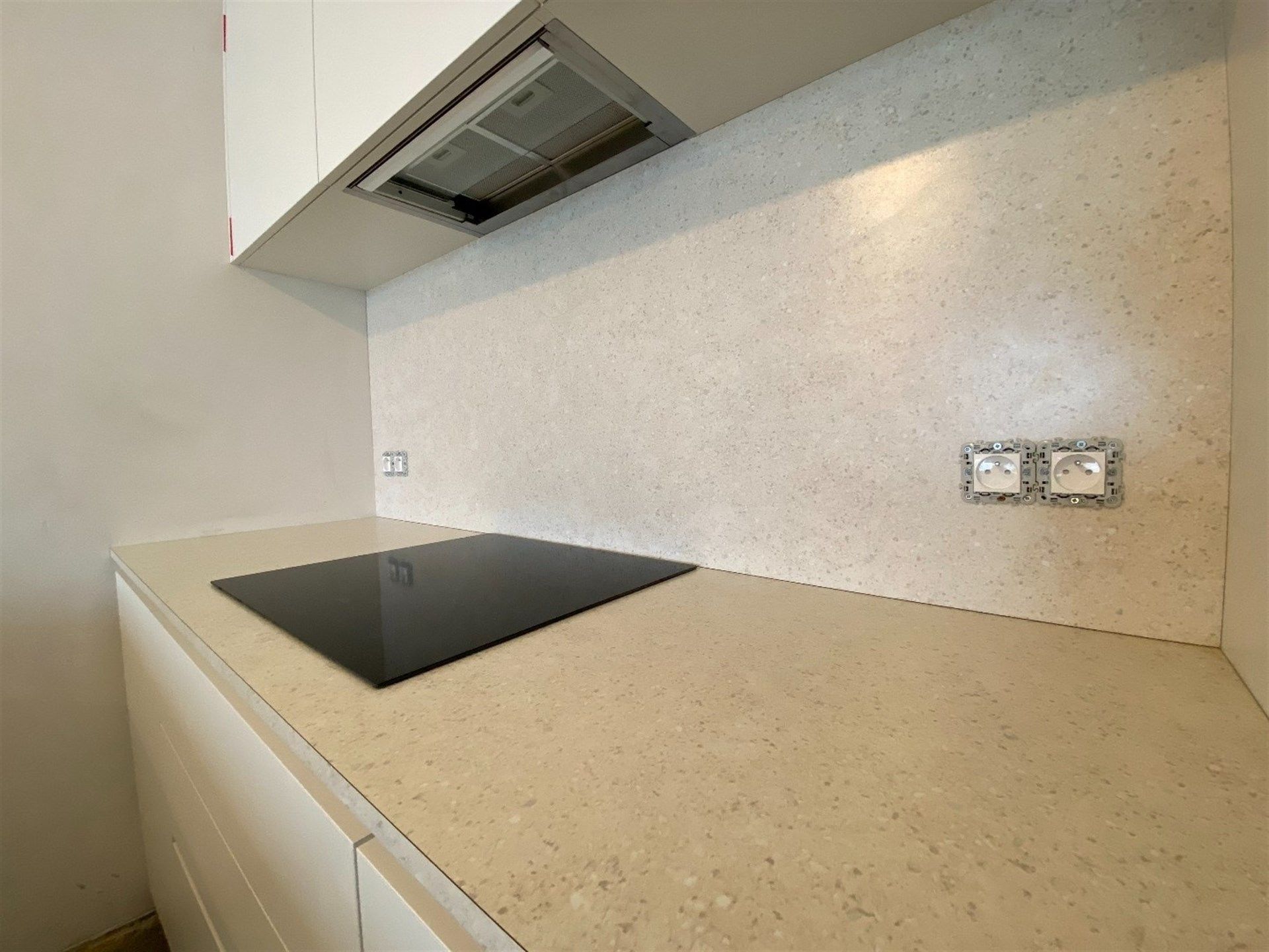 Gunstig gelegen energiezuinig nieuwbouw appartement.  foto 8