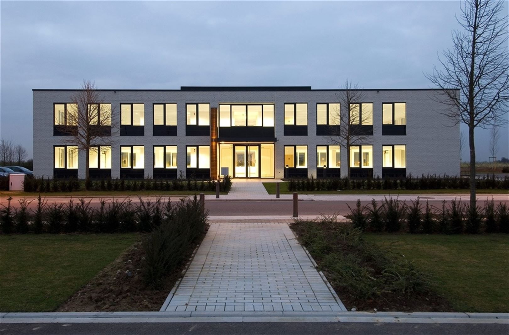 IKAROS BUSINESS PARK: kantoor park met verschillende oppervlaktes - vanaf +/-180m² foto {{pictureIndex}}