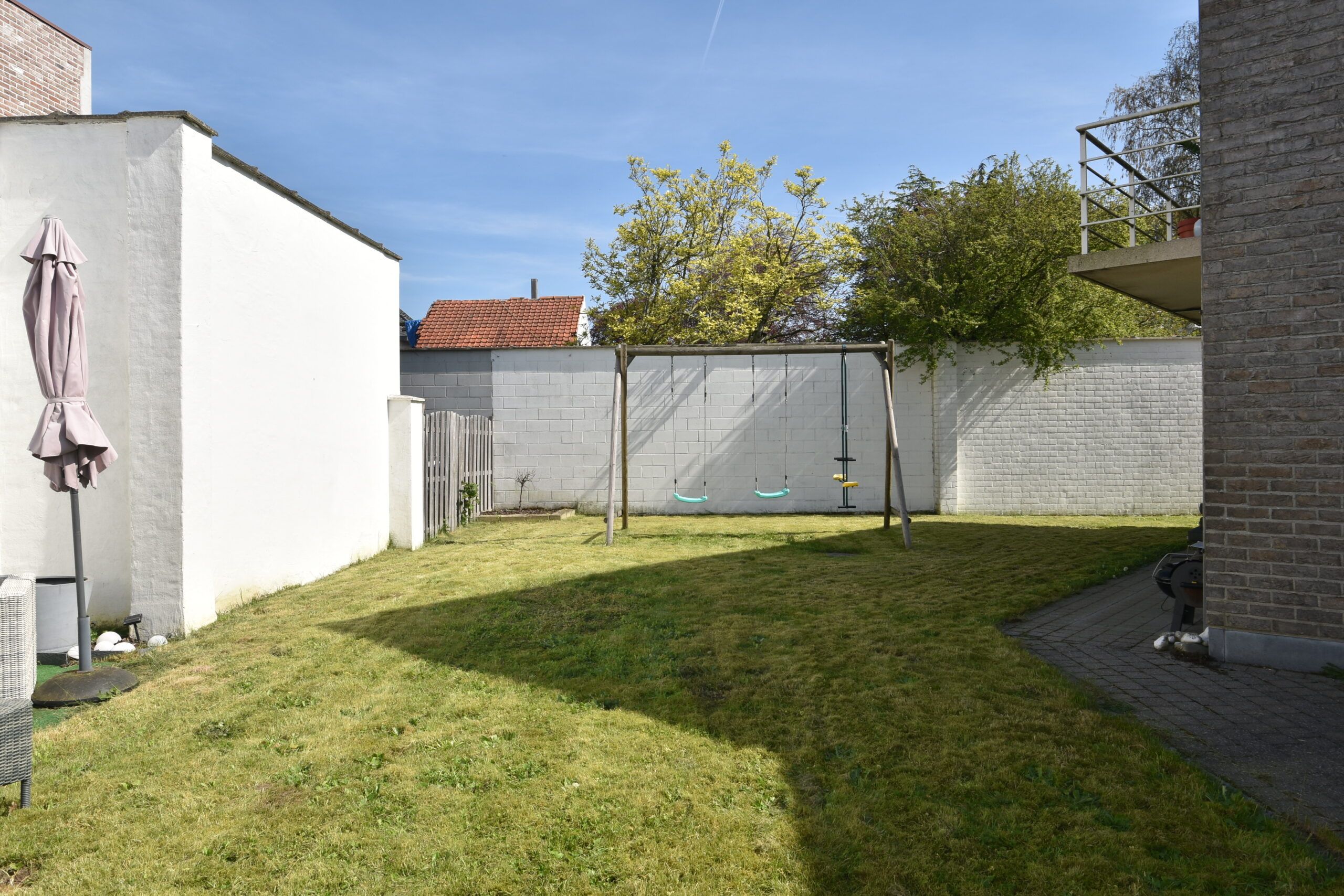 Gelijkvloers appartement met garage en tuin in Sint-Niklaas foto 12
