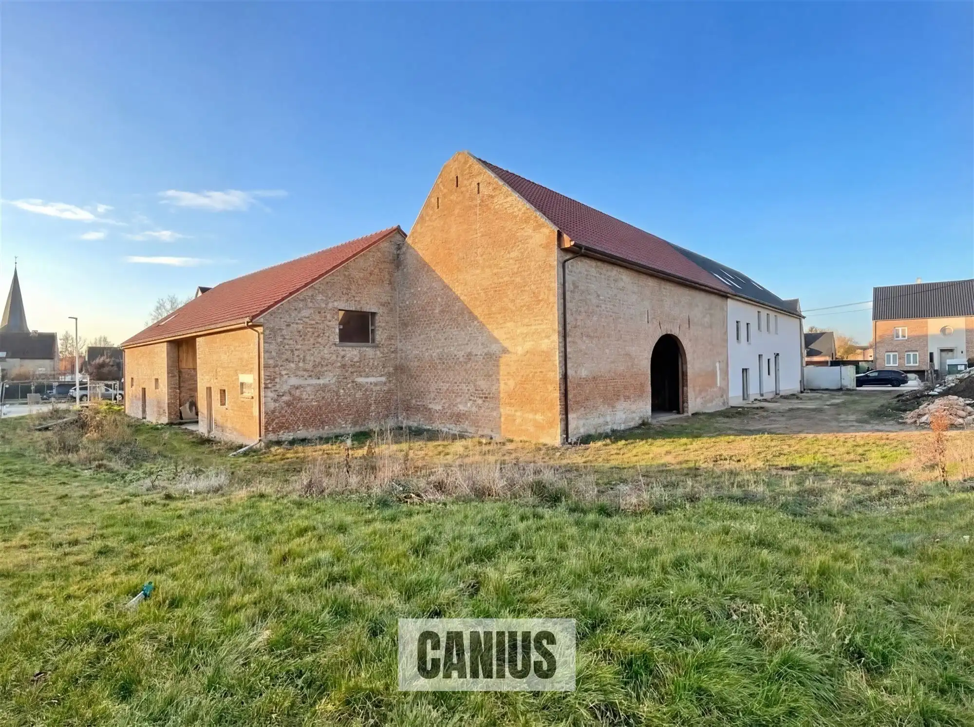 WONEN IN DE PAREL VAN HASPENGOUW foto {{pictureIndex}}