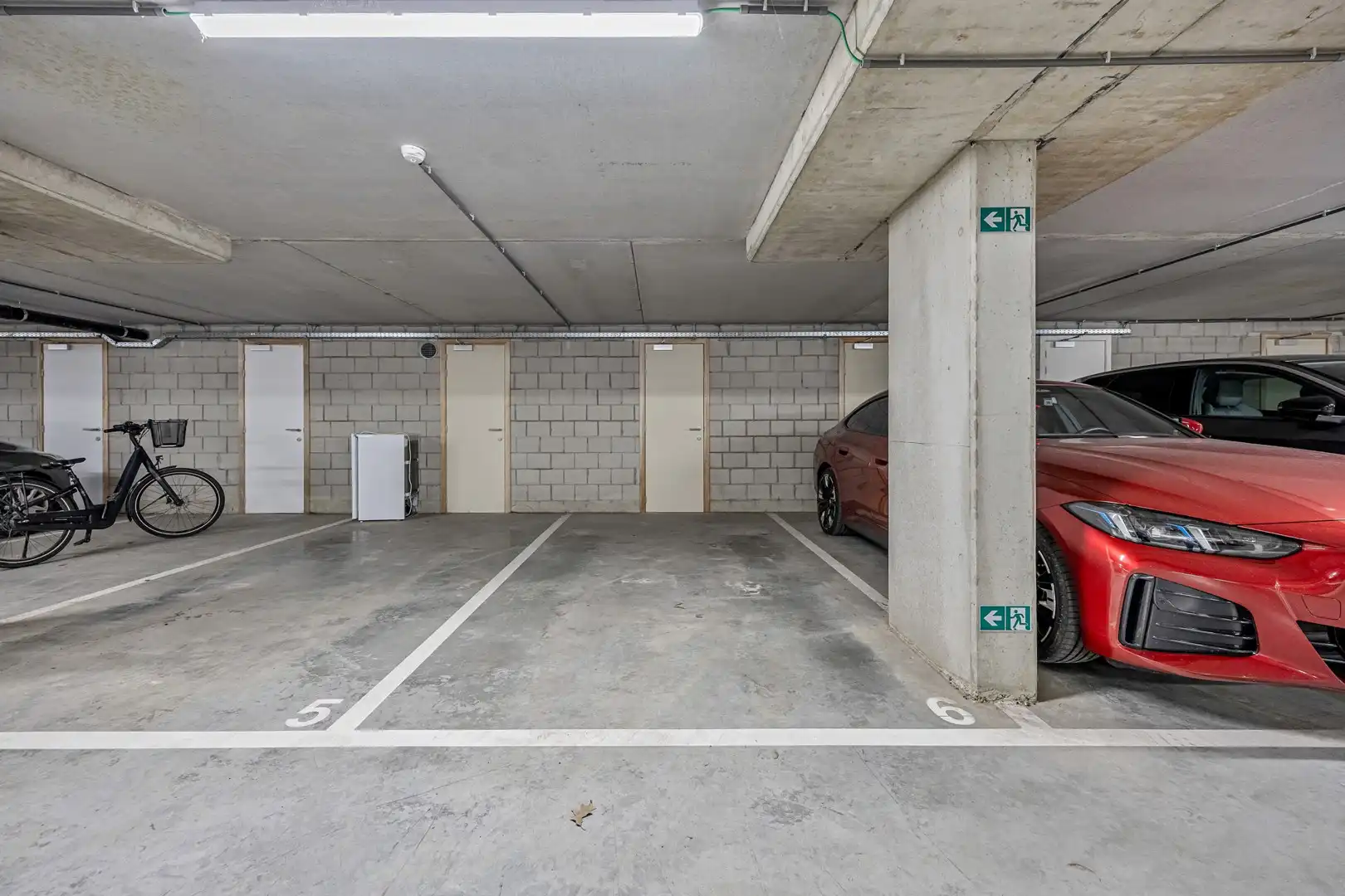 Modern en comfortabel appartement met 2 slaapkamers en terras te Kuringen foto 16
