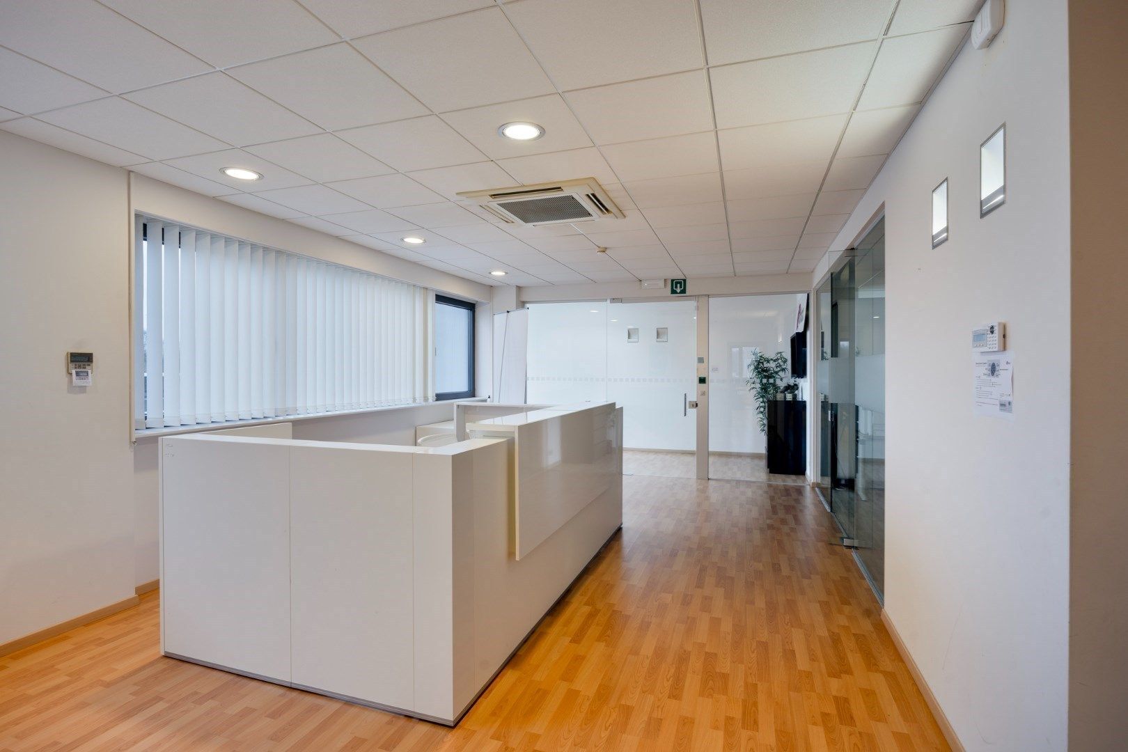 Kantoor te koop in het industriepark te Haasrode/Heverlee met 14 parkings - opp. 626 m² - verkoop van aandelen foto 8