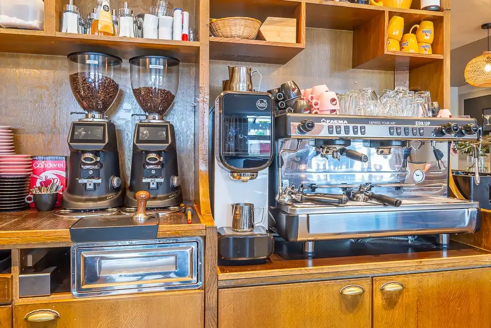 Instapklare brasserie op toplocatie in Maasmechelen foto 16