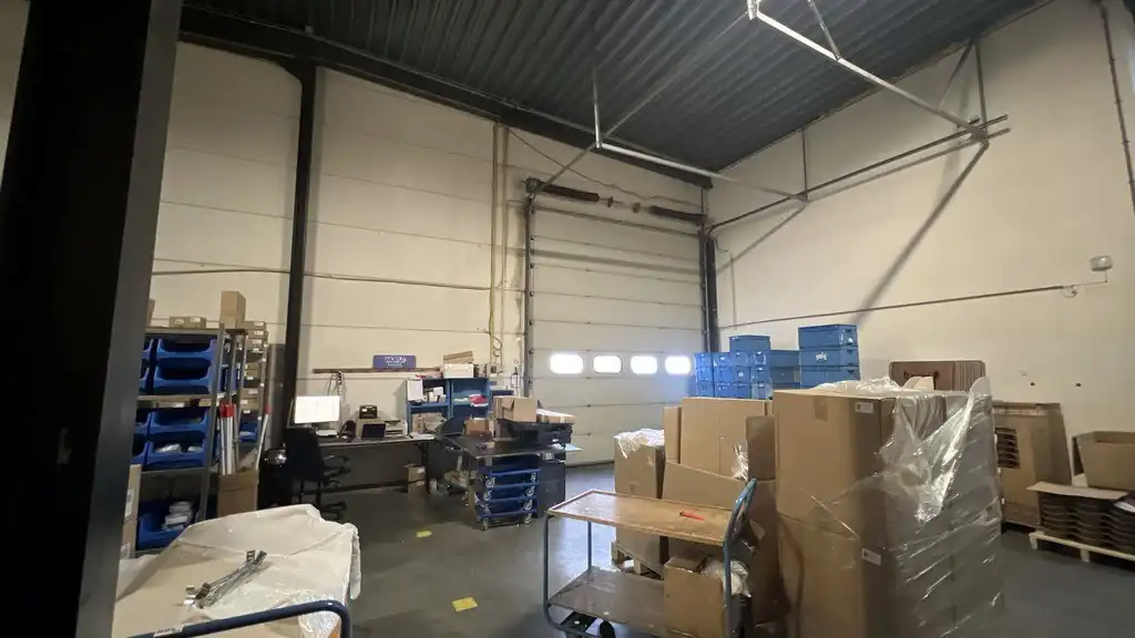 Opslagruimte te huur in Industriepark-Drongen foto 5